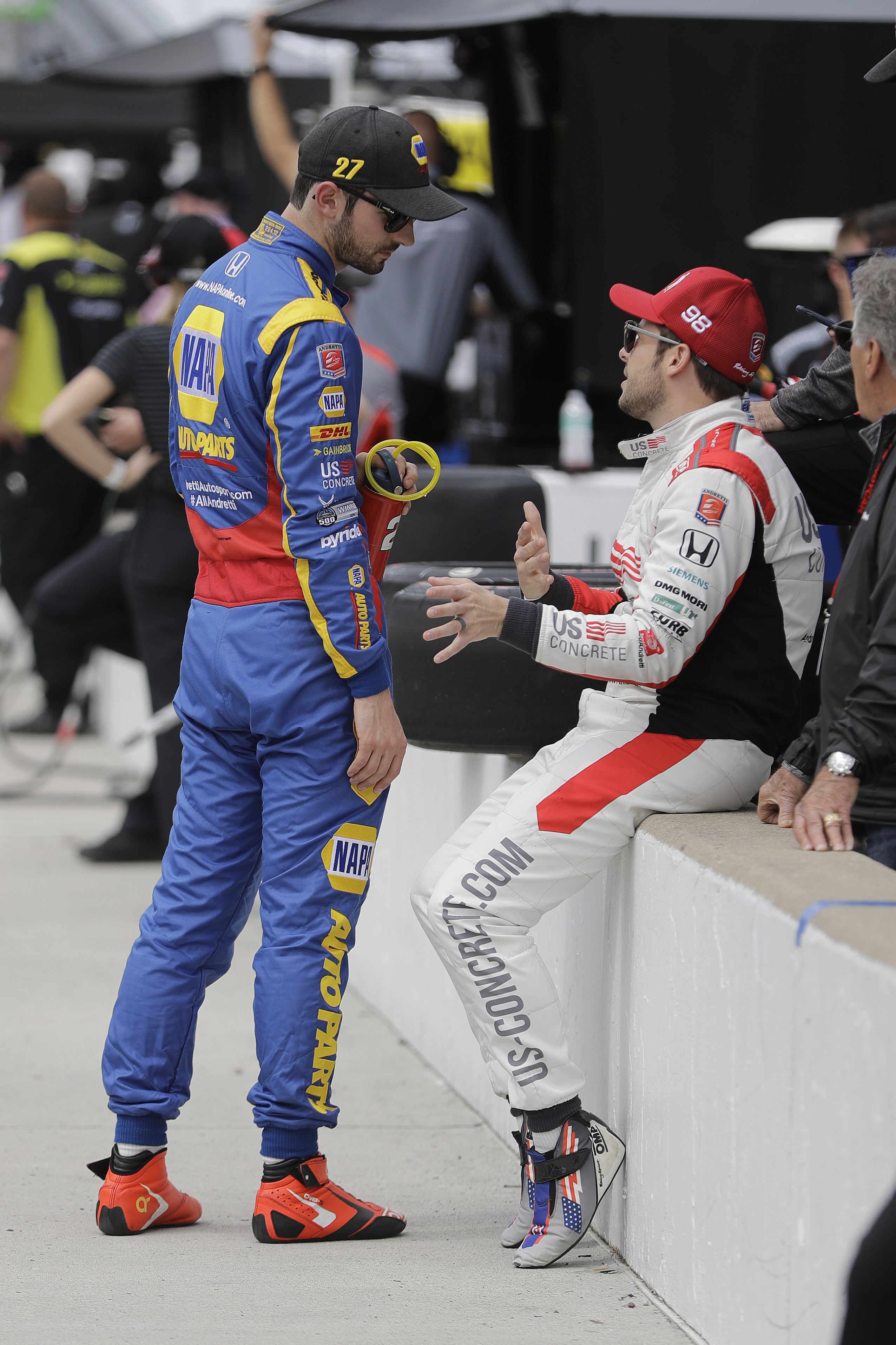 Rossi shuts down free agency talk to focus on Indy 500