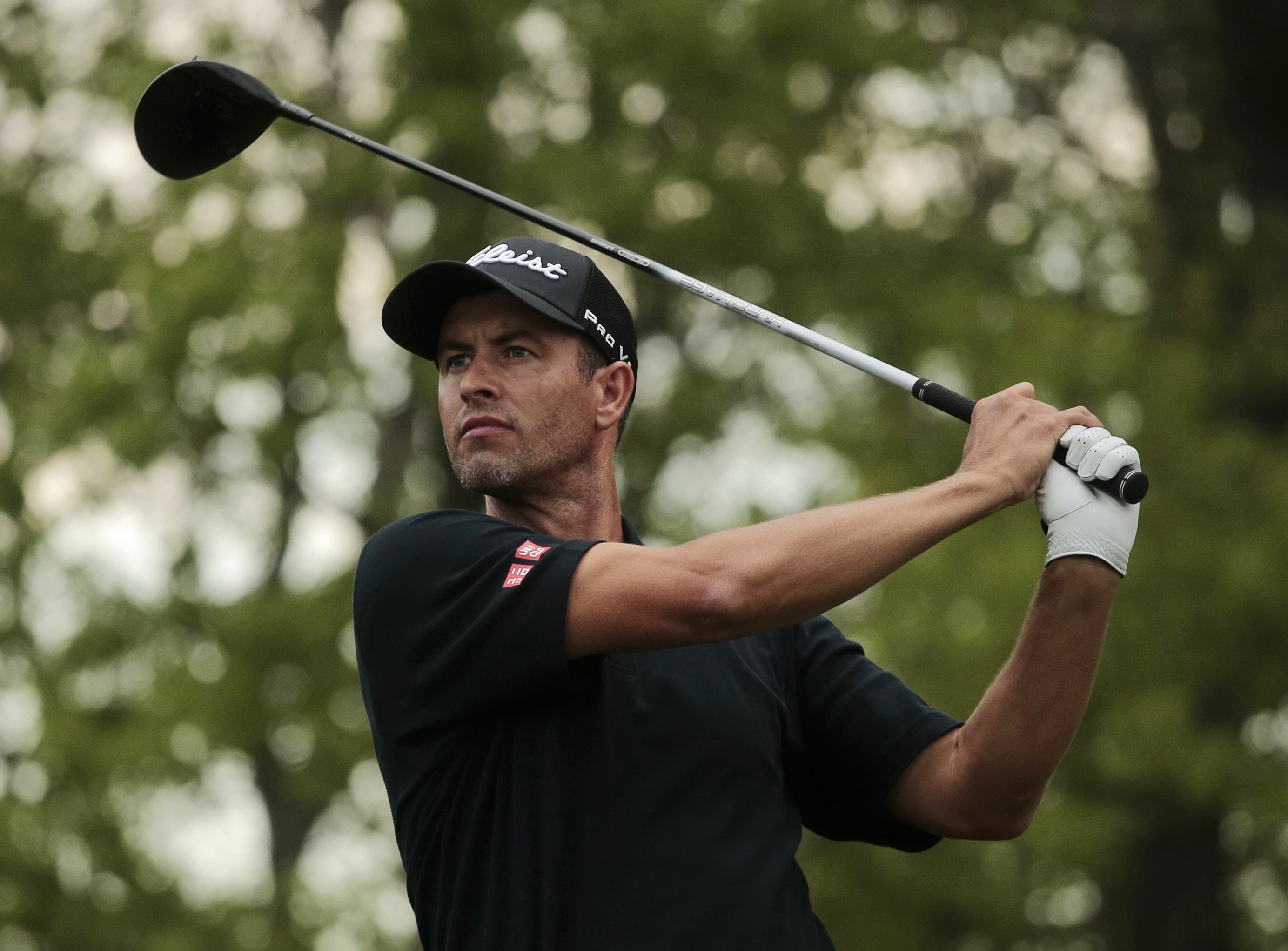 Scott shoots 64, barely makes up ground on Koepka at PGA