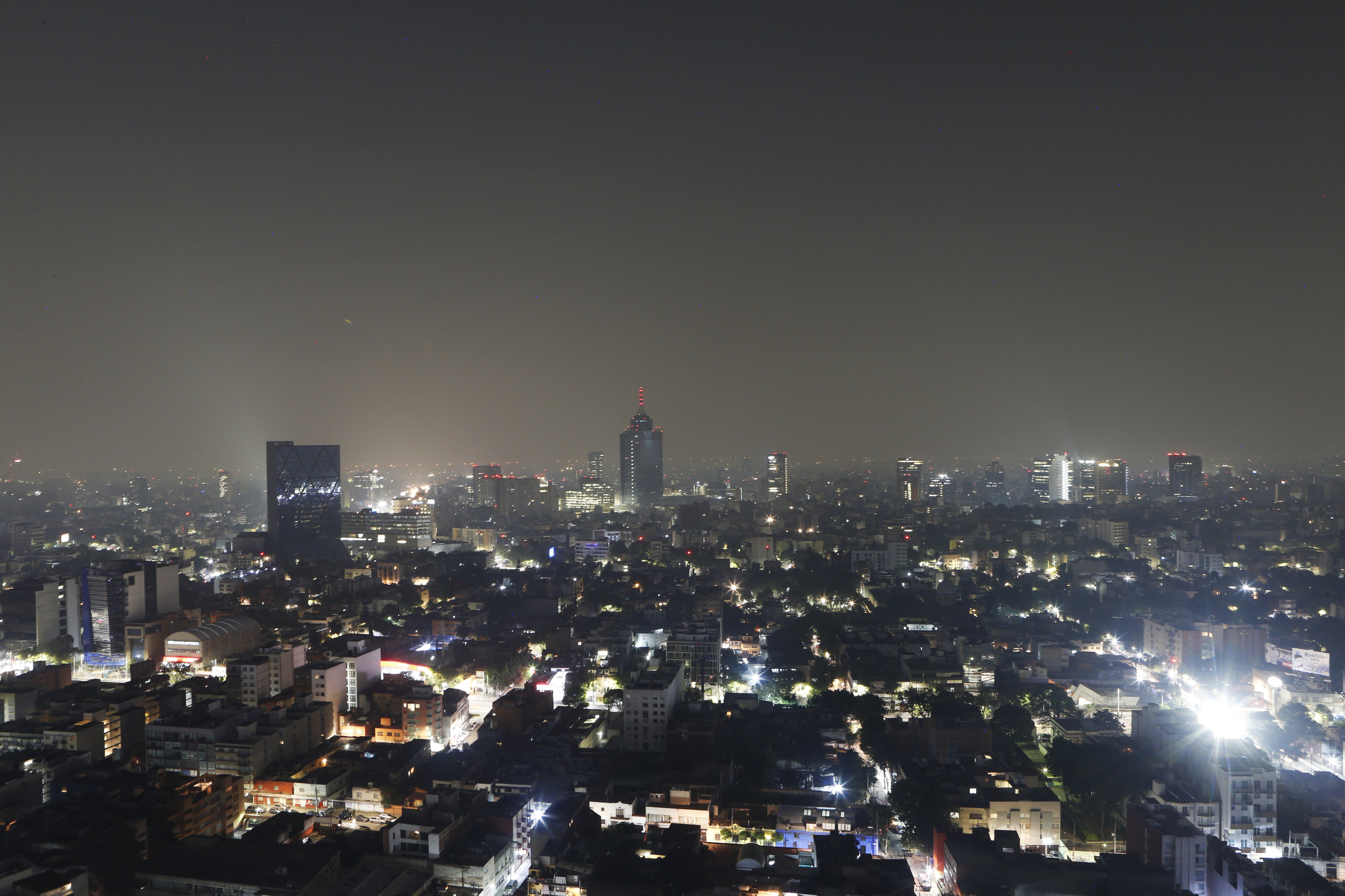 Mexico City lifts pollution alert as air quality improves