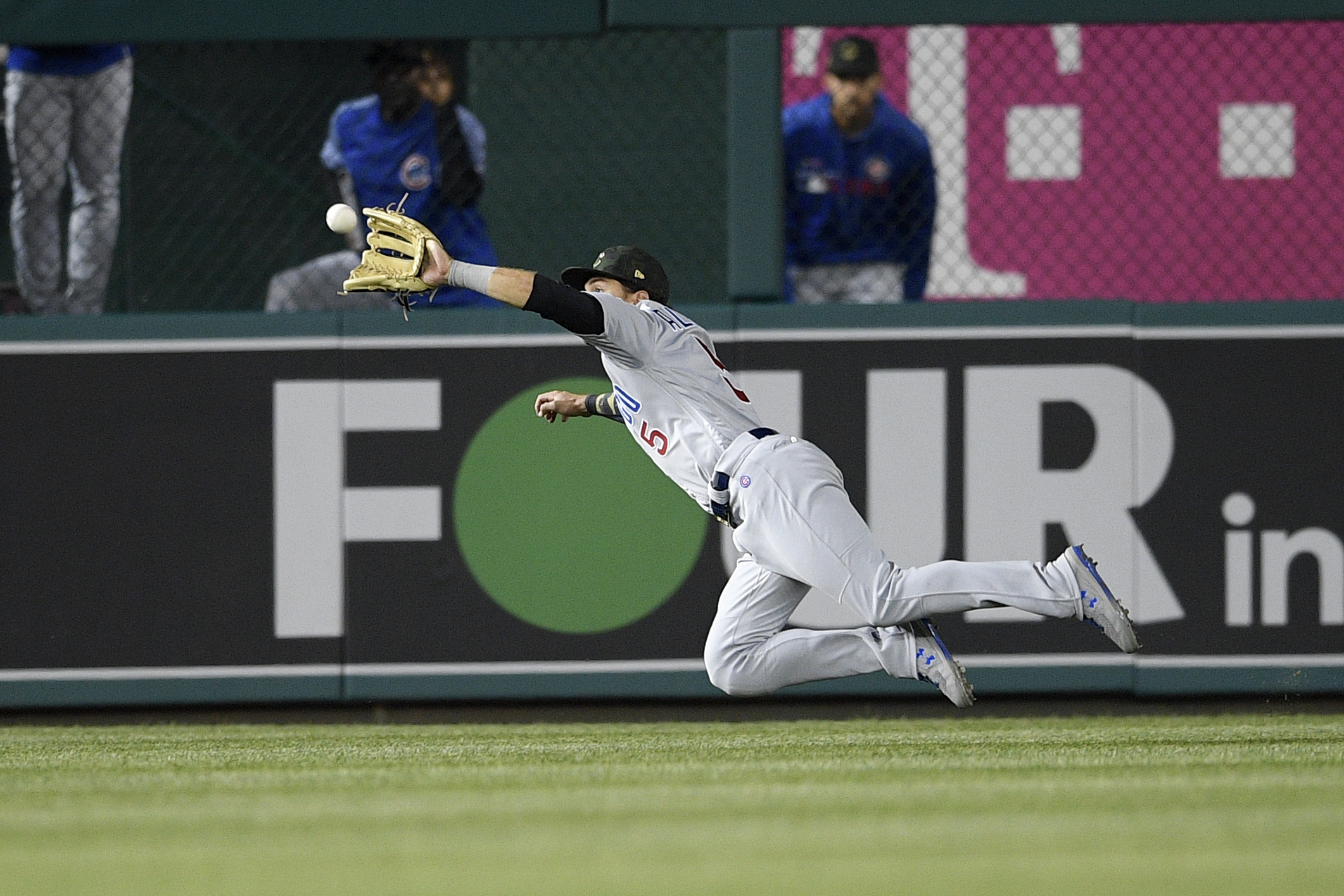 Bryant hits 3 HRs as Cubs punish Nats' bullpen in 14-6 win