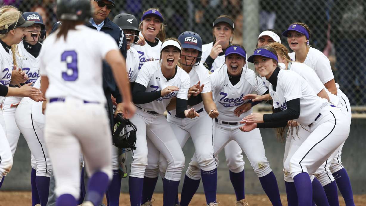 Tooele uses 'amnesia spray,' rallies for 3-1 win over Spanish Fork for 4A softball title