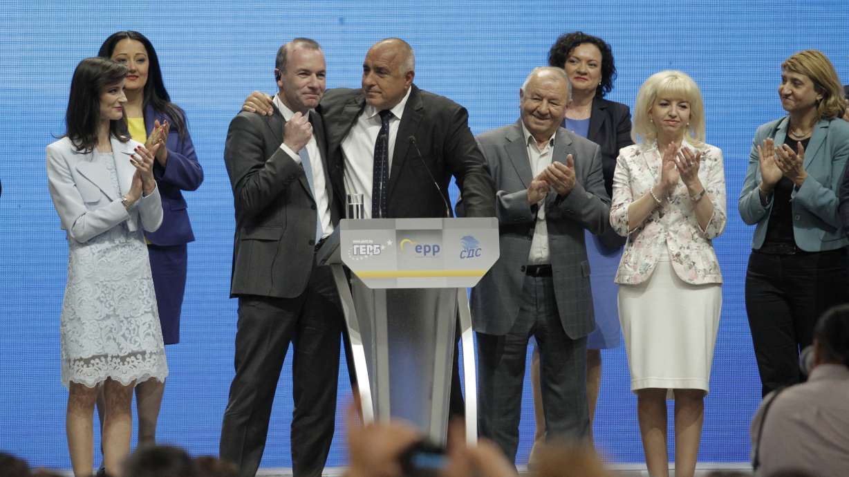 EU elections: Weber, in Bulgaria, vows tough migration laws