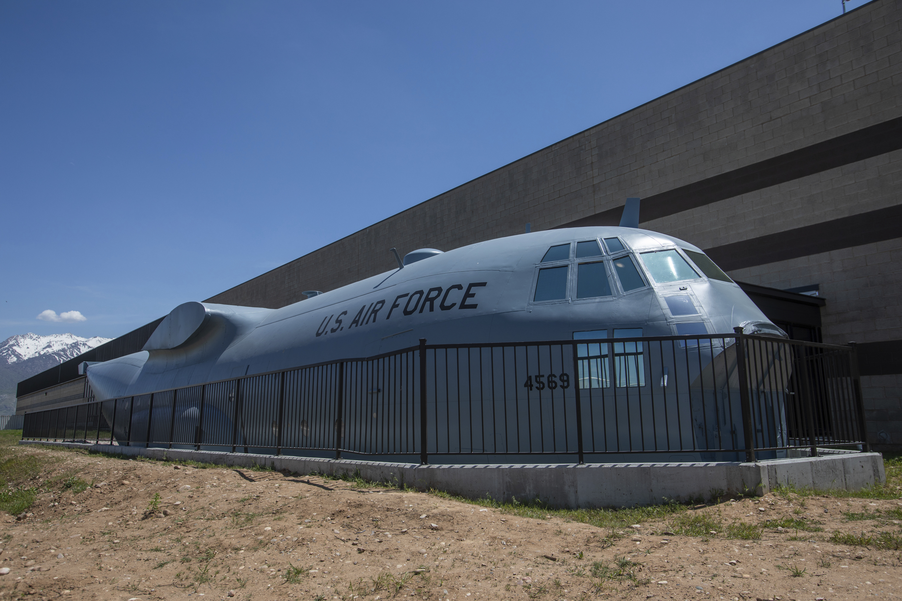 Vietnam cargo plane converted into interactive classroom