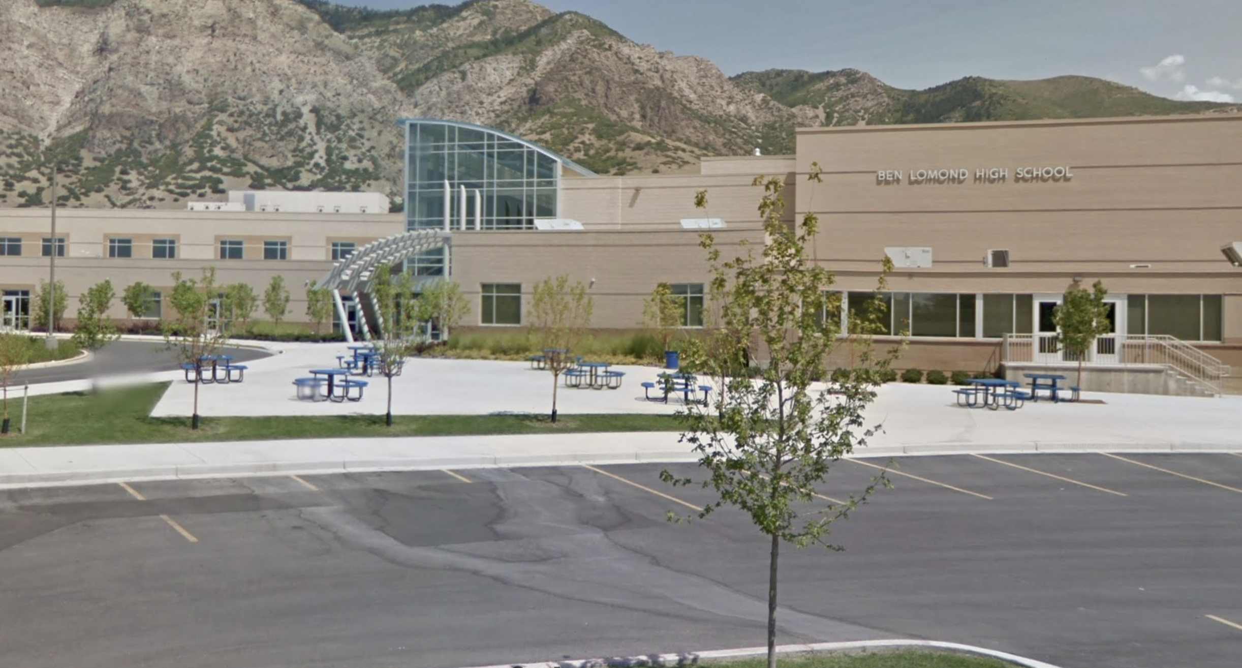 Ogden School Board suspends policy barring graduation memorials