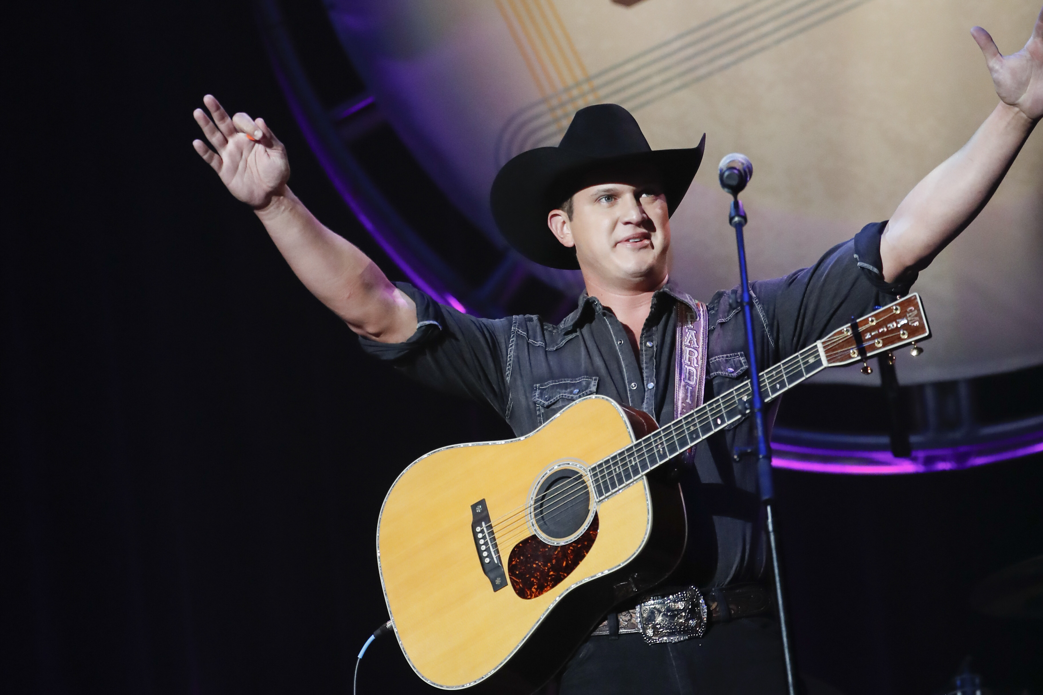 Jon Pardi kicks off new country album with fiddles