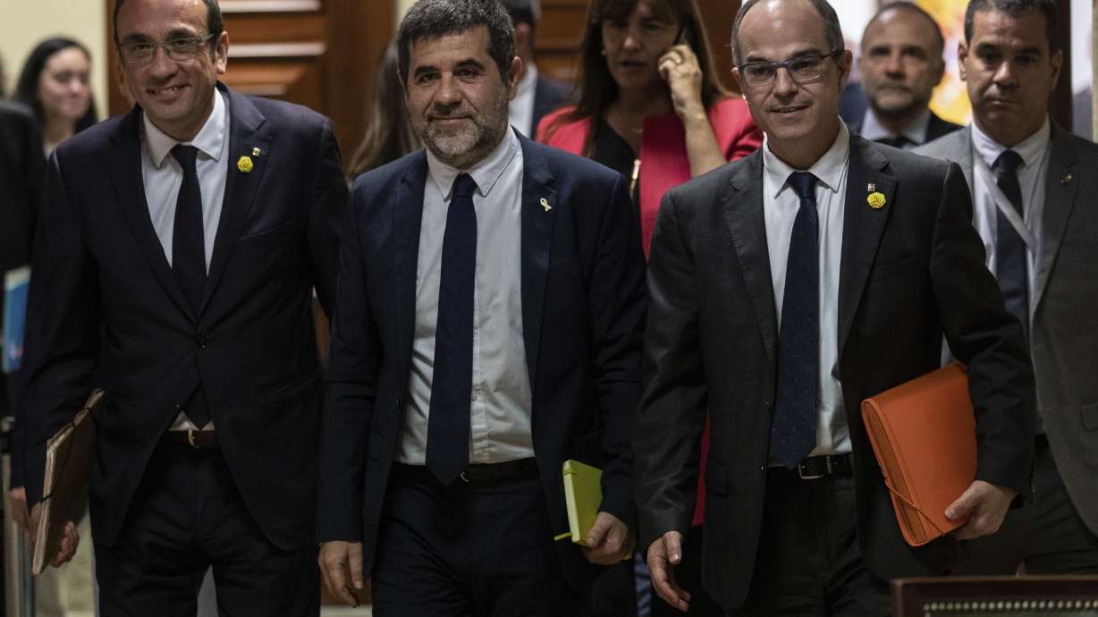 Jailed deputies allowed to attend Spanish Parliament session