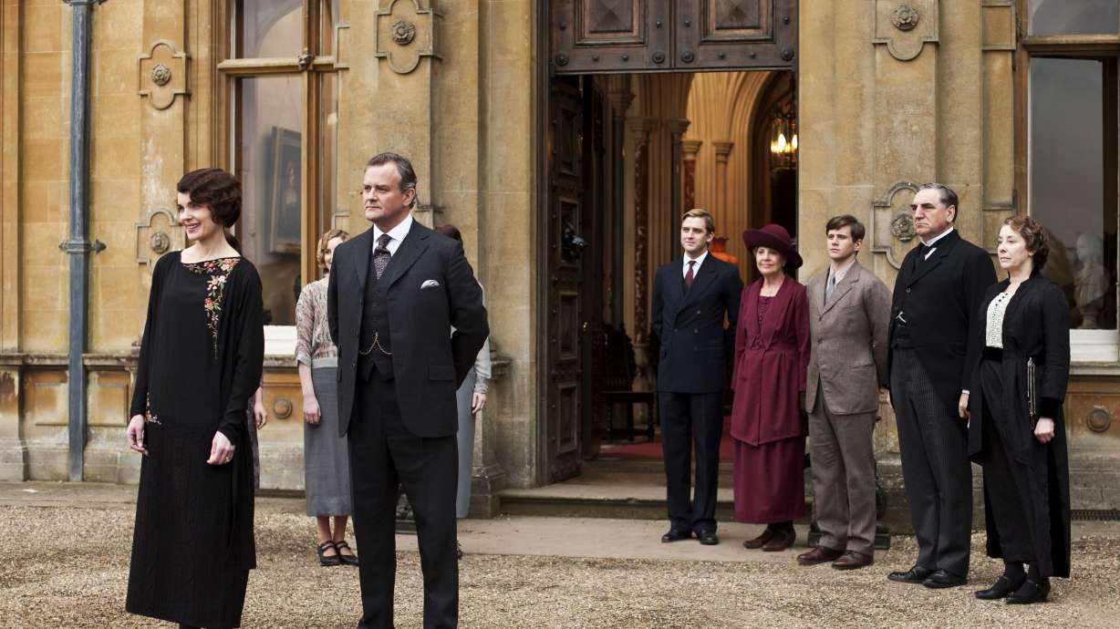 New, longer trailer released for Downton Abbey movie