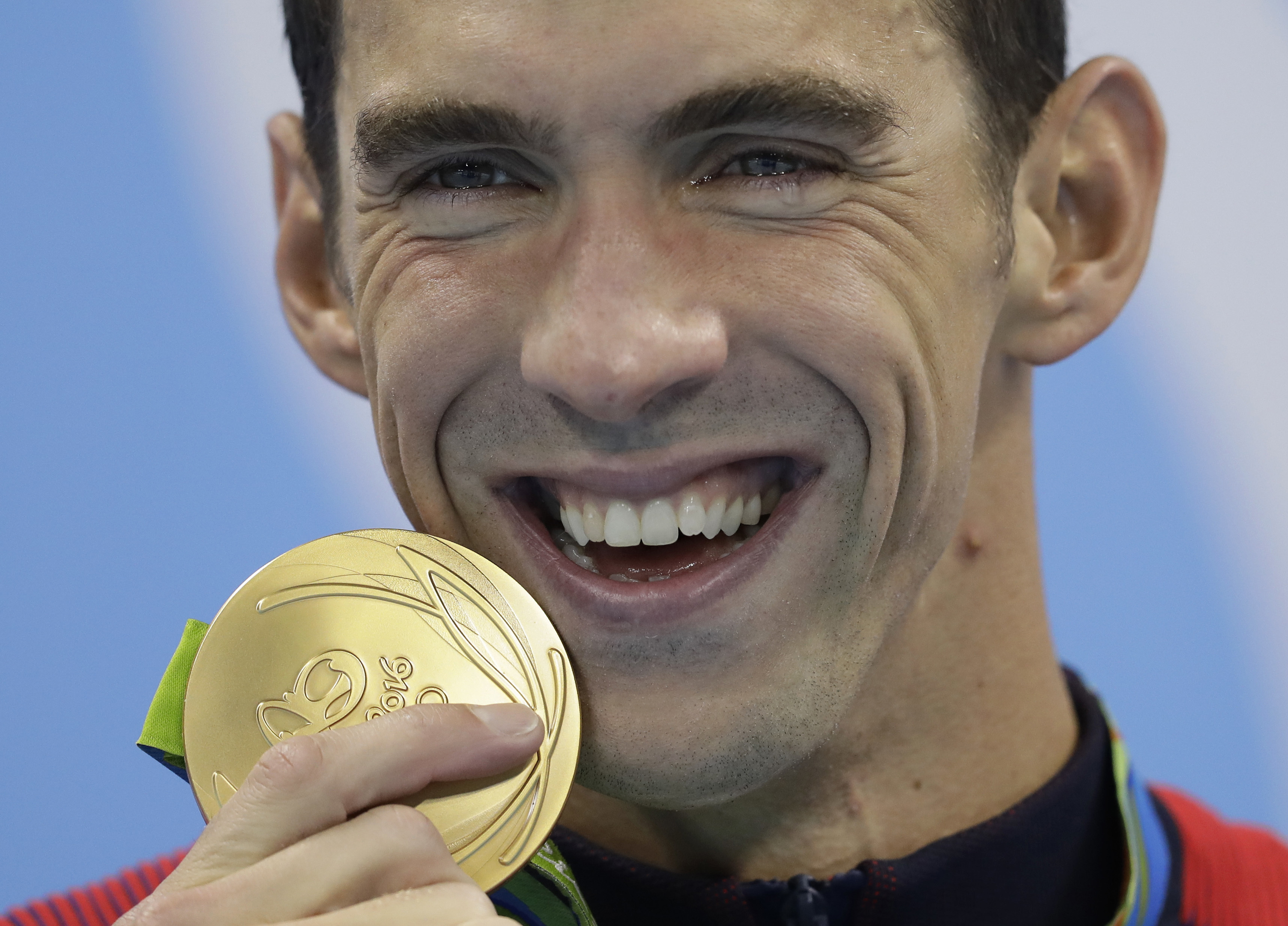Phelps honored for honesty on mental health, helping others