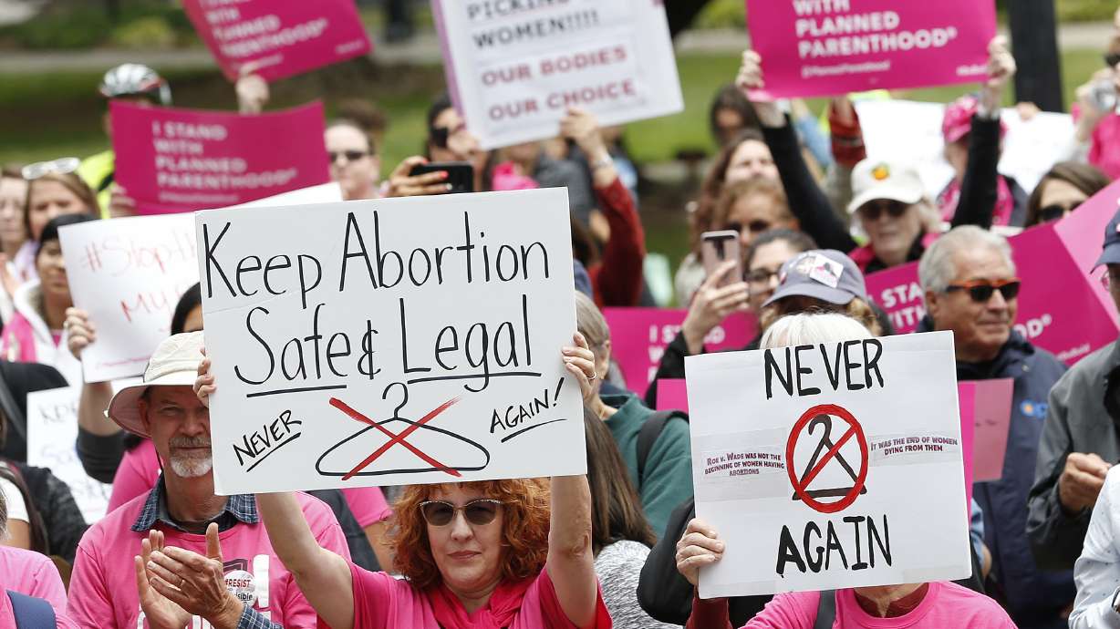 Nevada lawmakers close to repealing tough abortion rules
