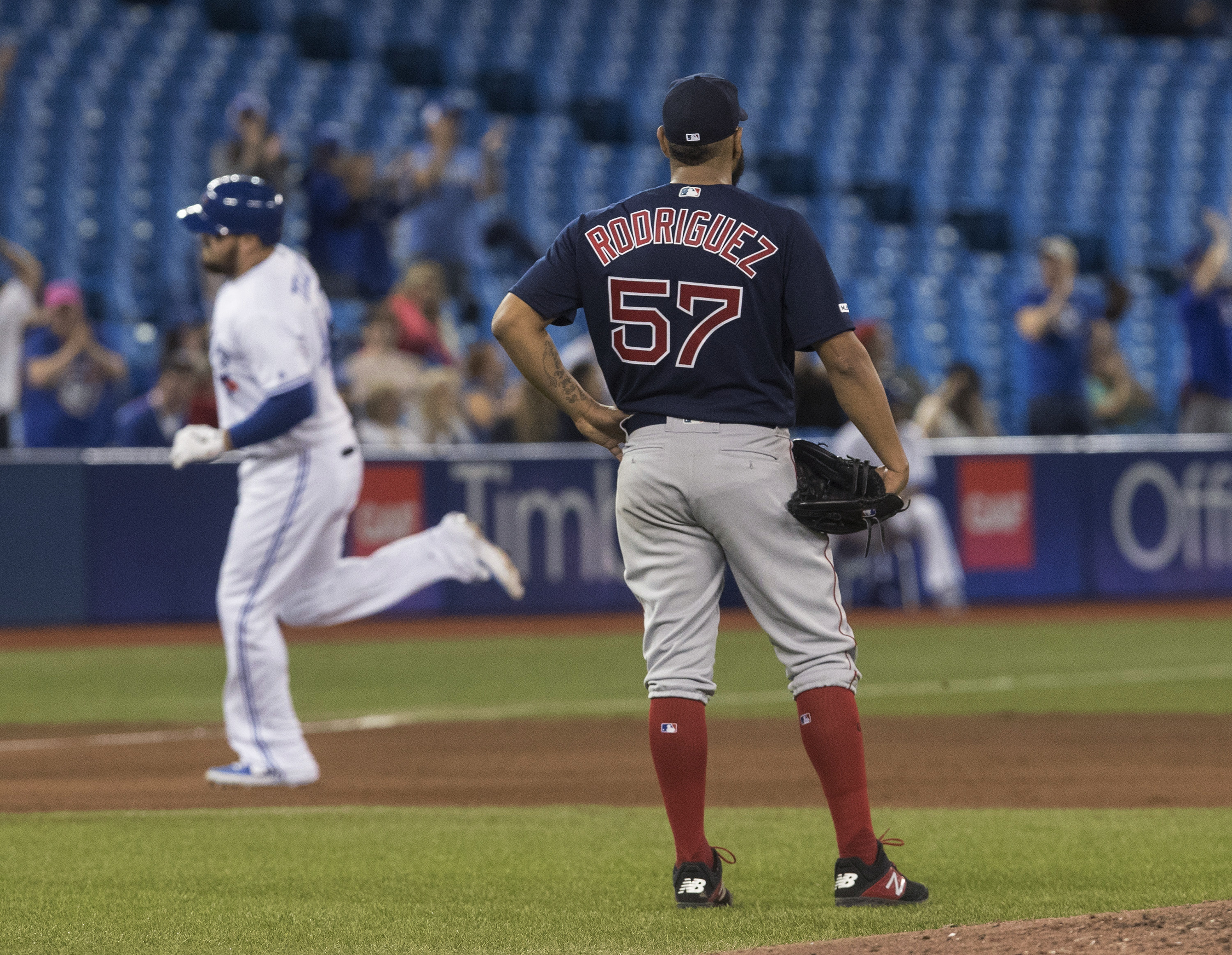 Tellez has 2 HRs, 5 RBIs and Jays power past Red Sox 10-3