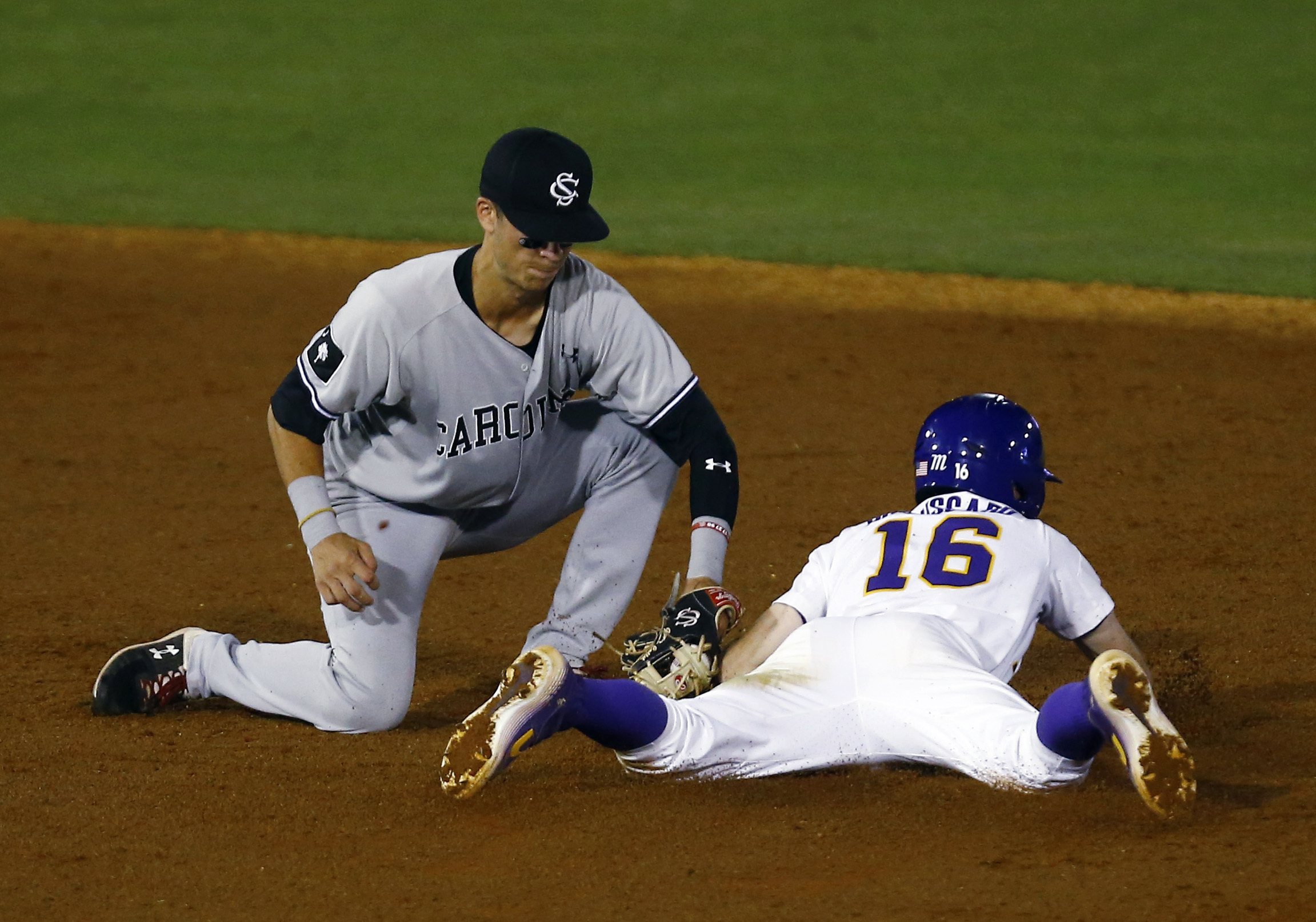 LSU rallies to beat South Carolina 8-6 in SEC Tournament
