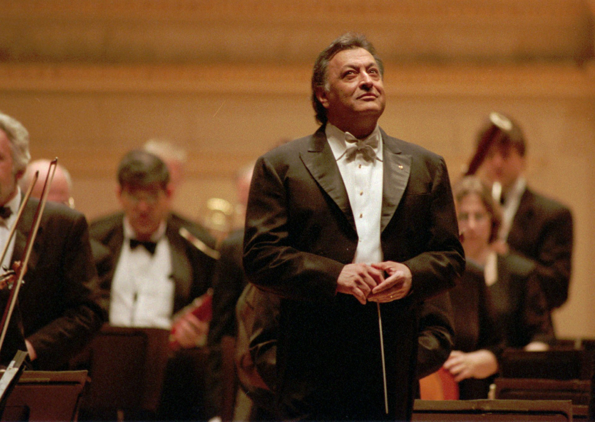 Tough act to follow: Young maestro leads Israel Philharmonic