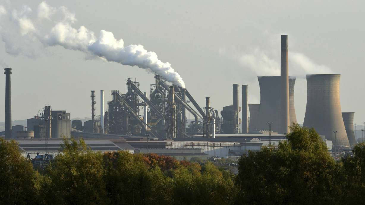 British Steel collapses, threatening thousands of jobs