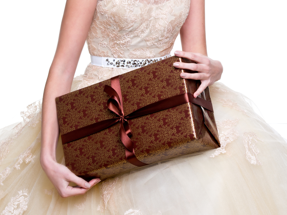 5 fresh wedding gift ideas for young Utah couples