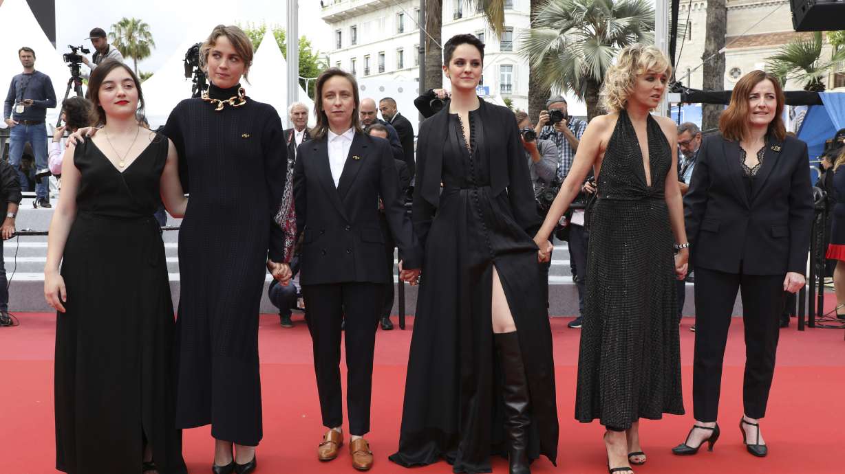 Sciamma's 'Portrait of a Lady on Fire' sends Cannes swooning