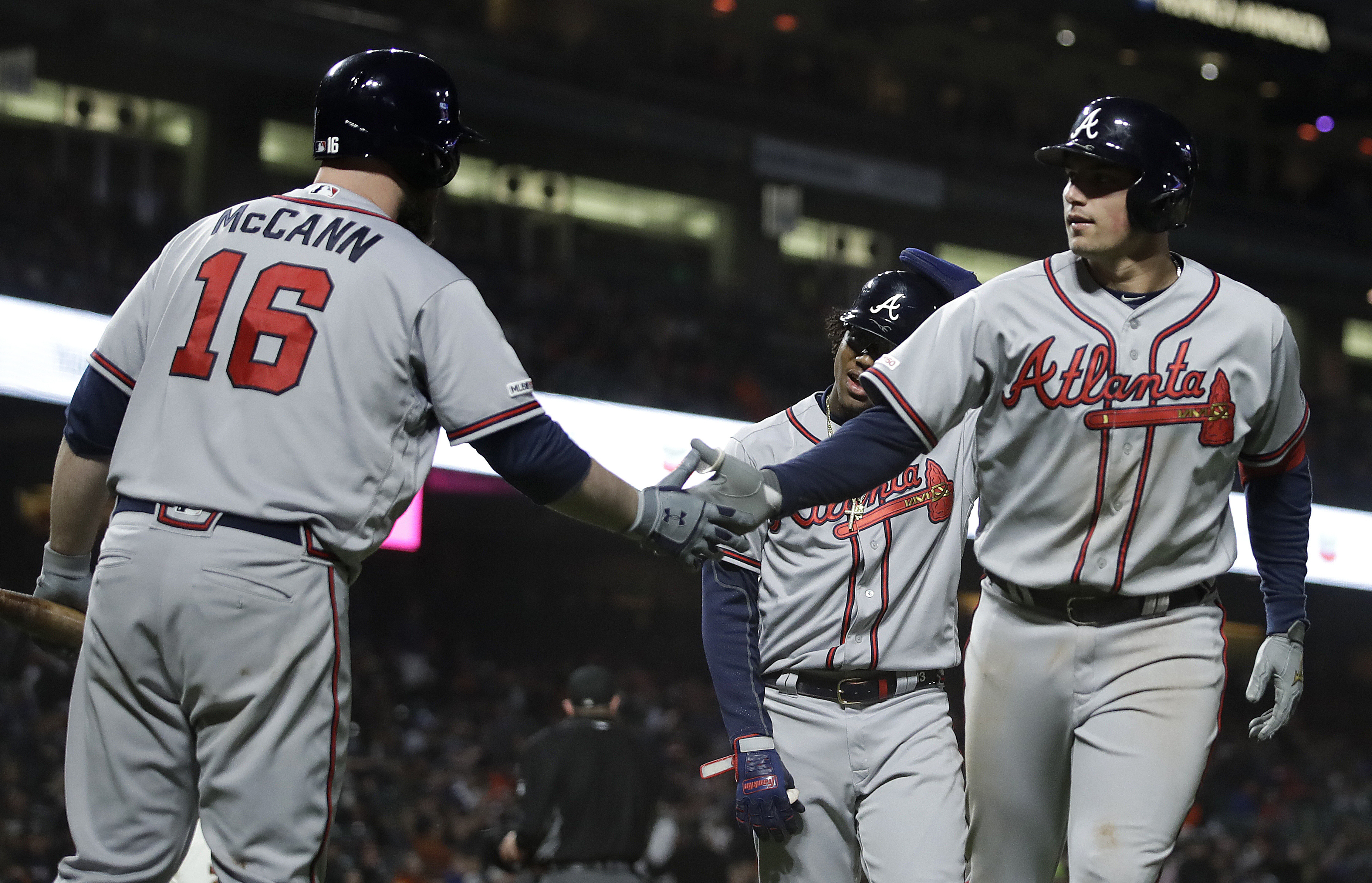 Swanson, Freeman go back-to-back as Braves beat Giants 9-2