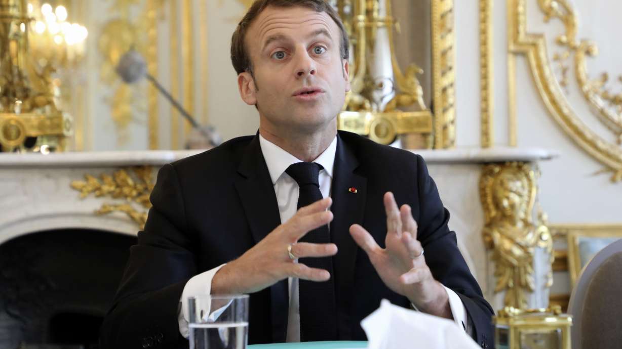 The Latest: Exit poll sees fractured result in Dutch EU vote