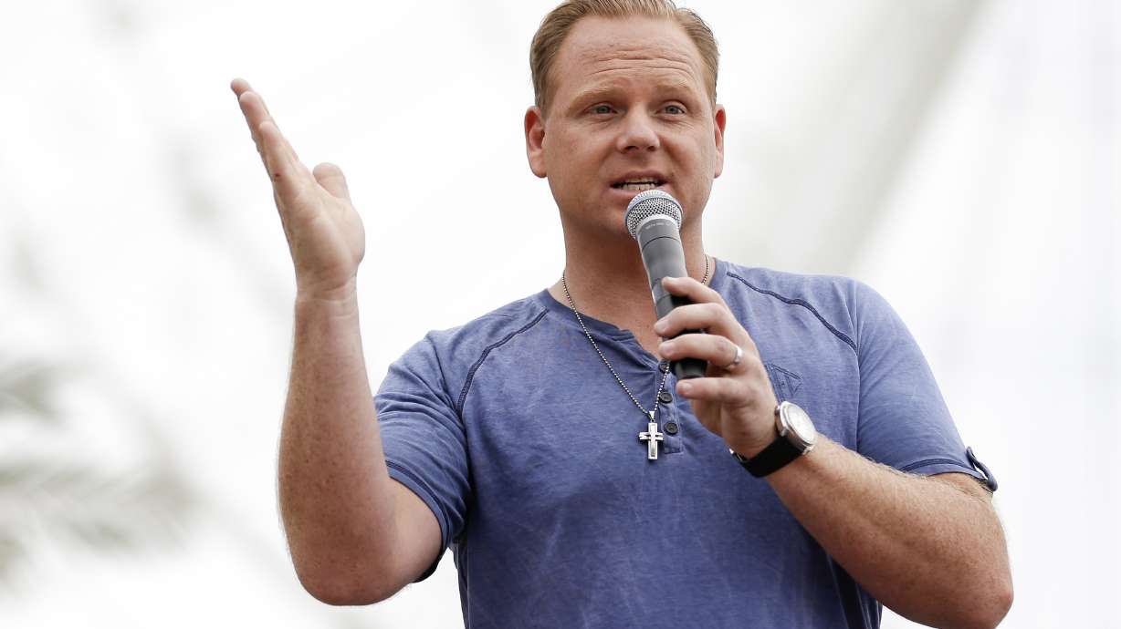 Nik Wallenda and sister plan highwire walk over Times Square