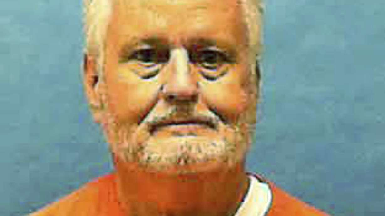 Serial killer who took 10 women's lives executed in Florida