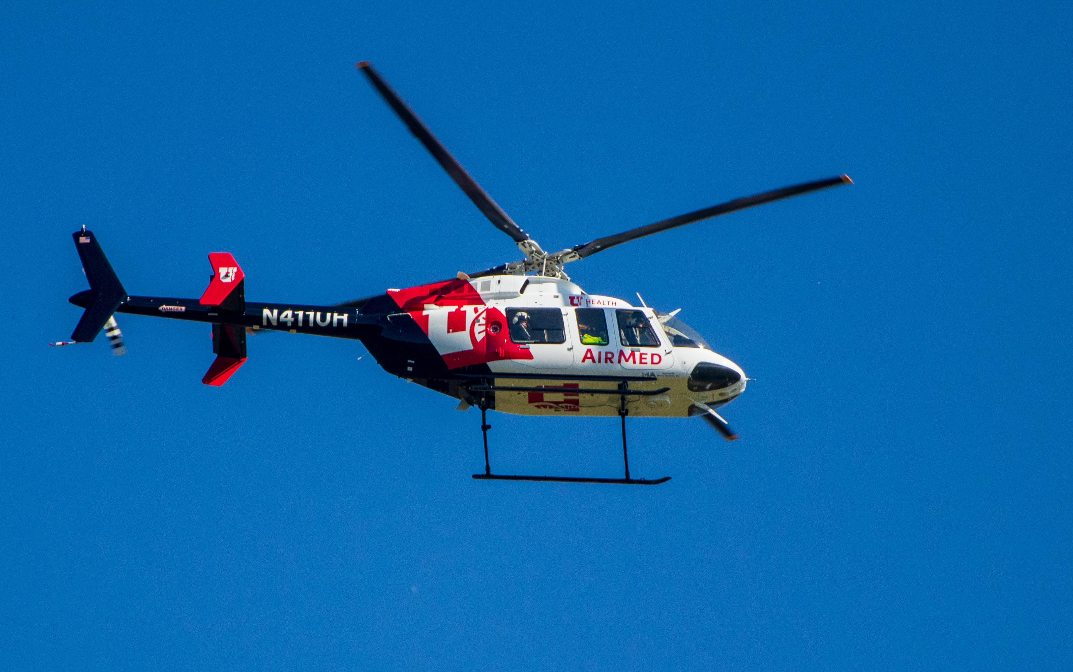 2 transported to hospital after Washington County rollover crash