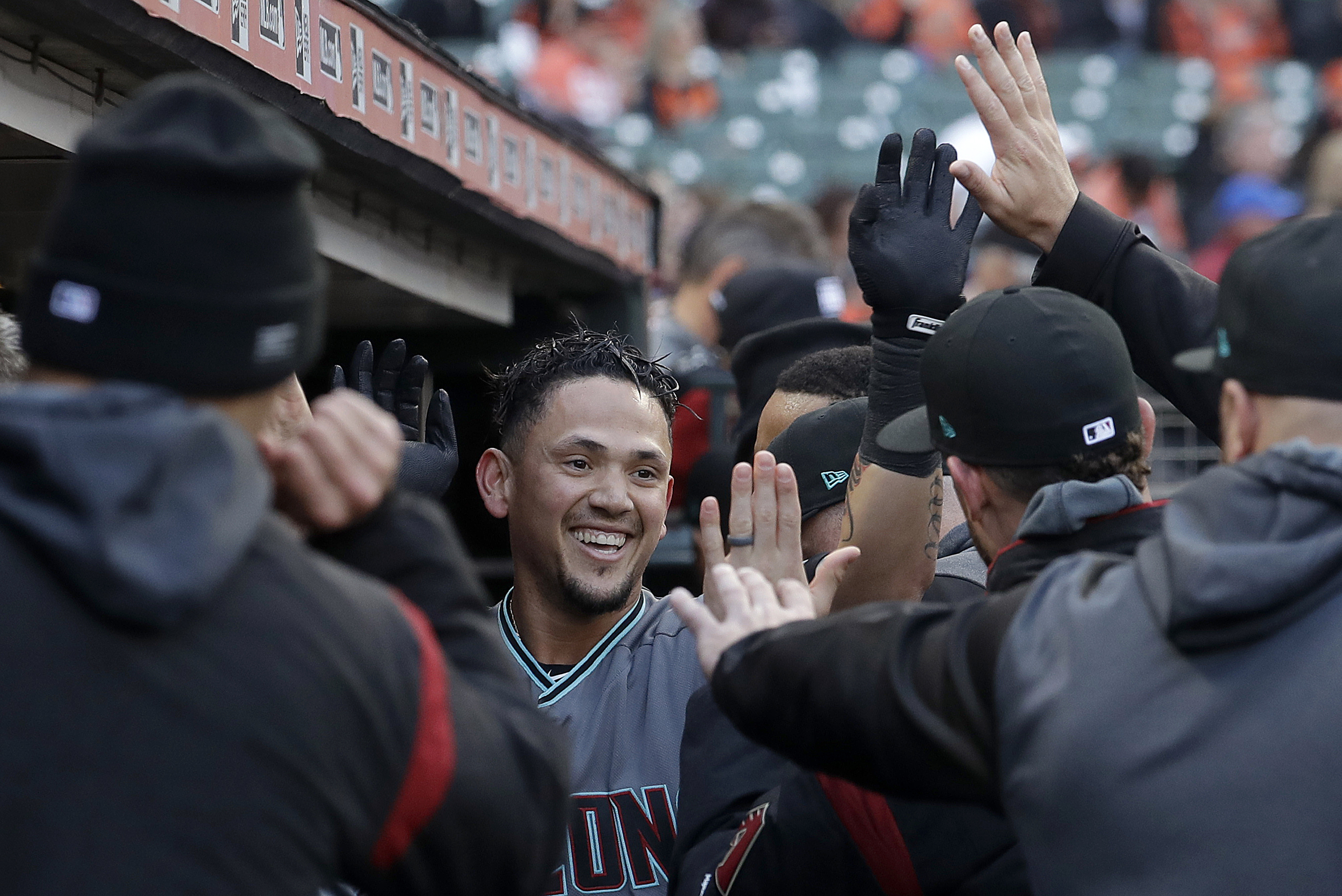 Diamondbacks break out of slump with 18-2 win over Giants