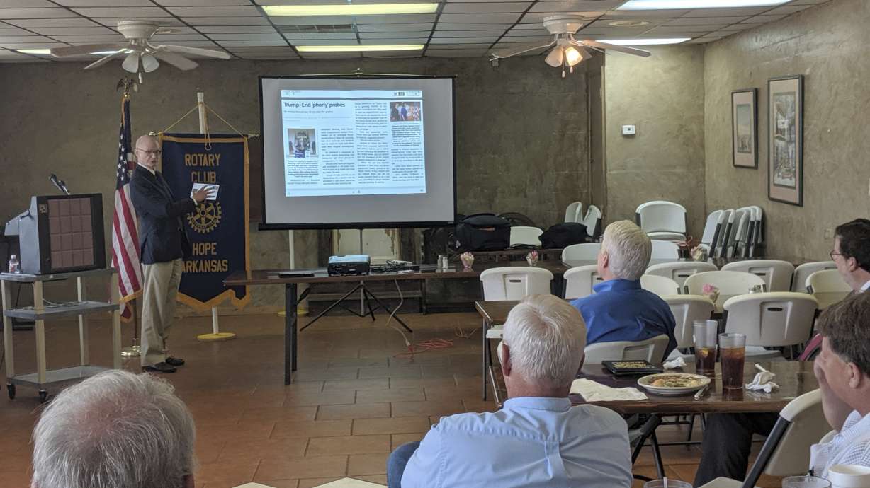 Arkansas newspaper gambles on free iPads as the future