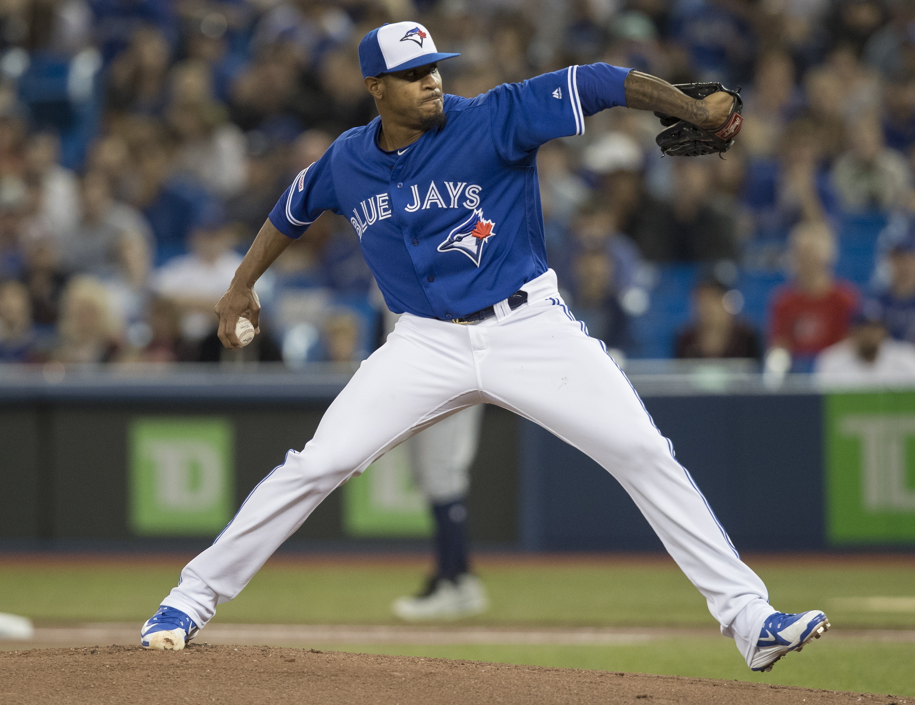 Padres hit team-record 7 HRs, rout Jays 19-4, win 5th in row