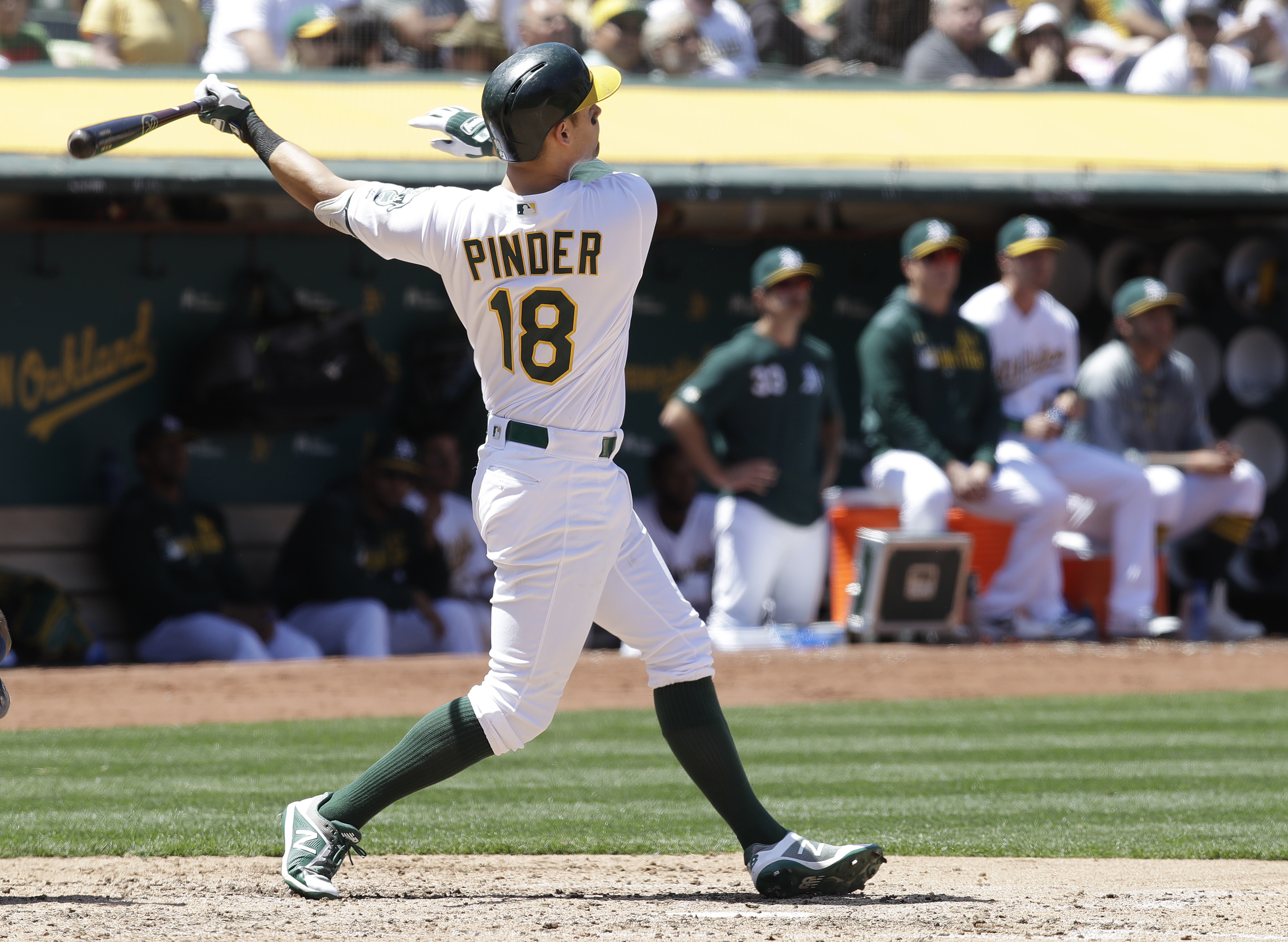 Fiers, streaking A's send Mariners to 5th straight loss, 6-5