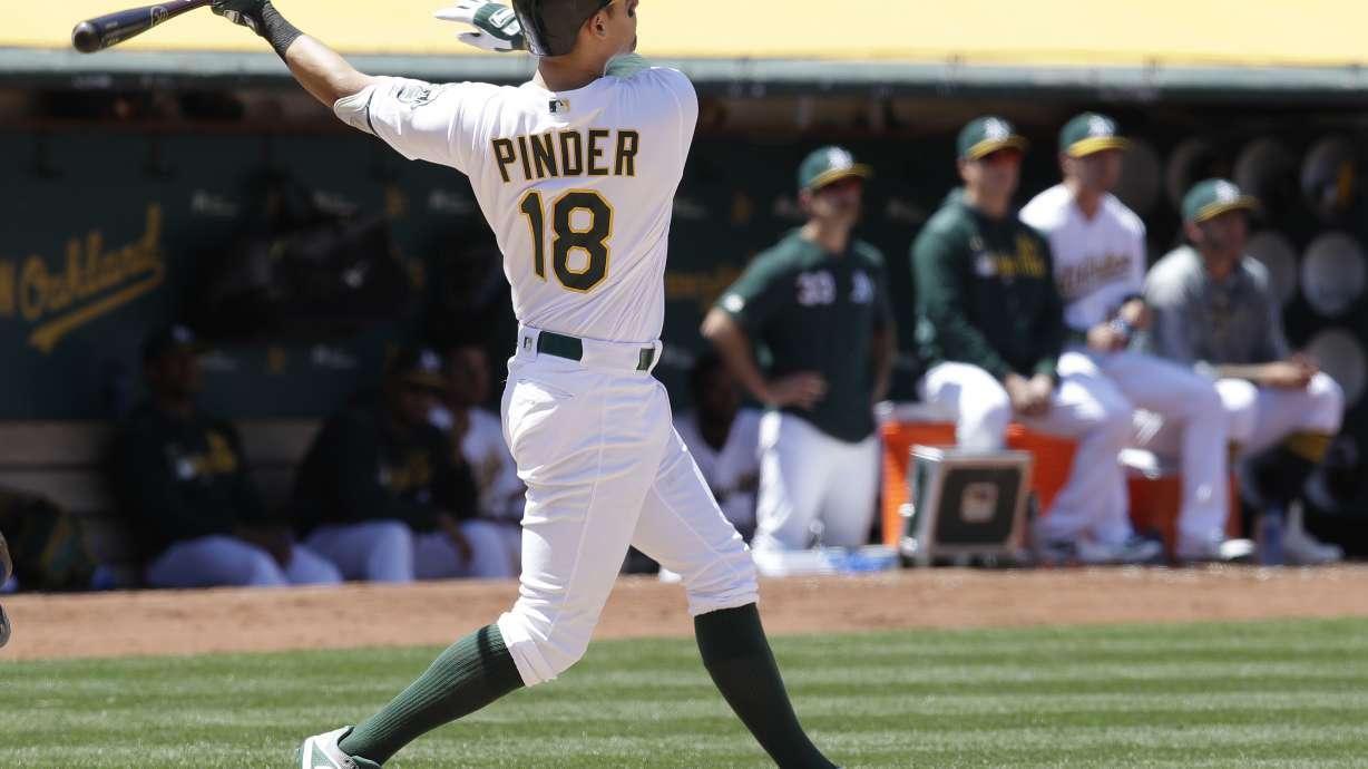 Fiers, streaking A's send Mariners to 5th straight loss, 6-5