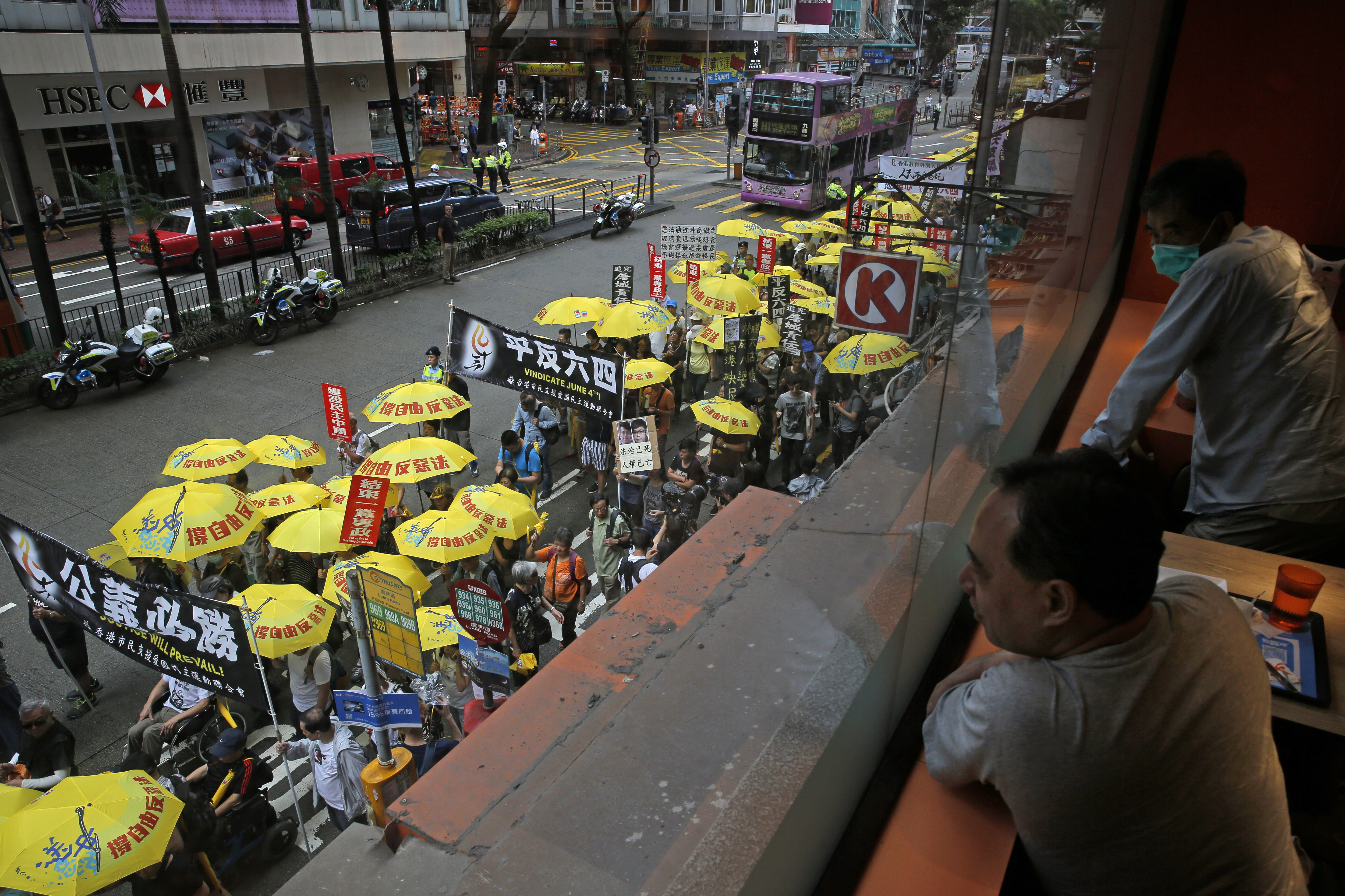 Thousands in Hong Kong commemorate 1989 Tiananmen protests