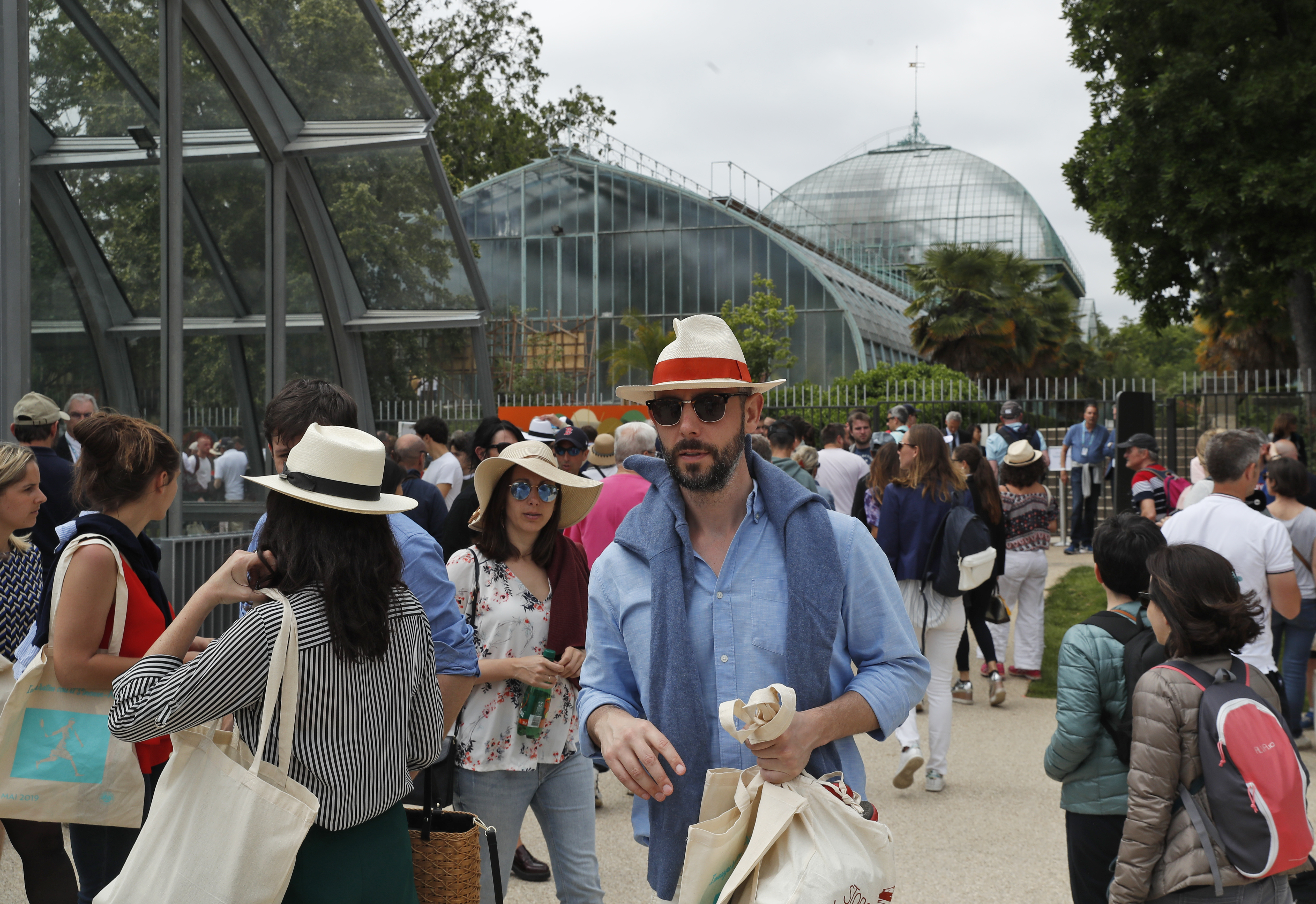 Tennis and tropical plants: New French Open court is wild