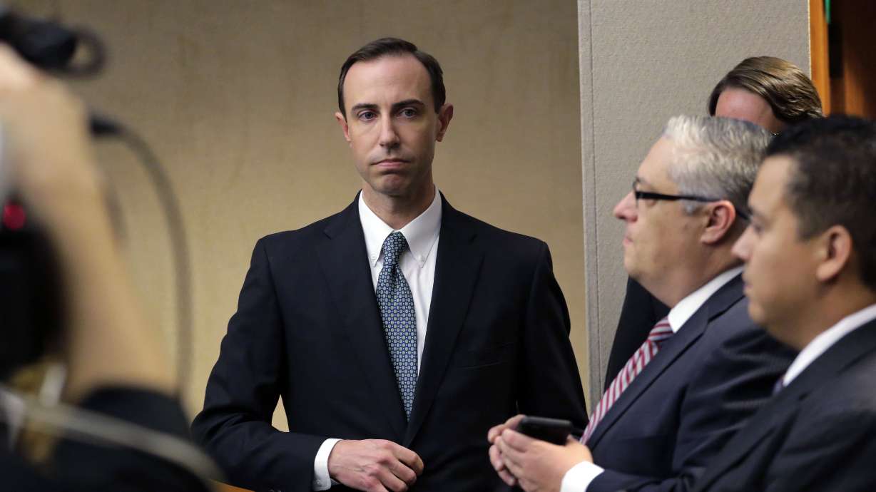 Texas' embattled elections chief on brink of losing job