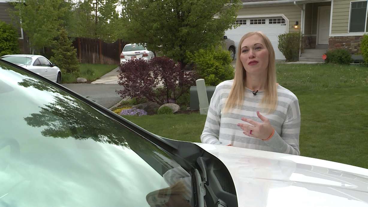 Jessica Sanders, the writer behind The Happiest Blog on Earth, talks to KSL TV about how she gets her kids ready for the 10-hour trek from Utah to Disneyland. (Photo: KSL TV)