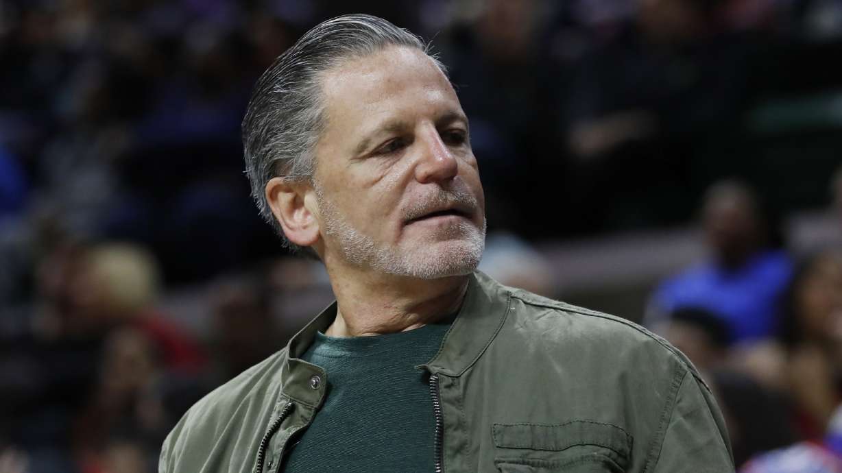 Cavaliers owner Dan Gilbert recovering after stroke symptoms