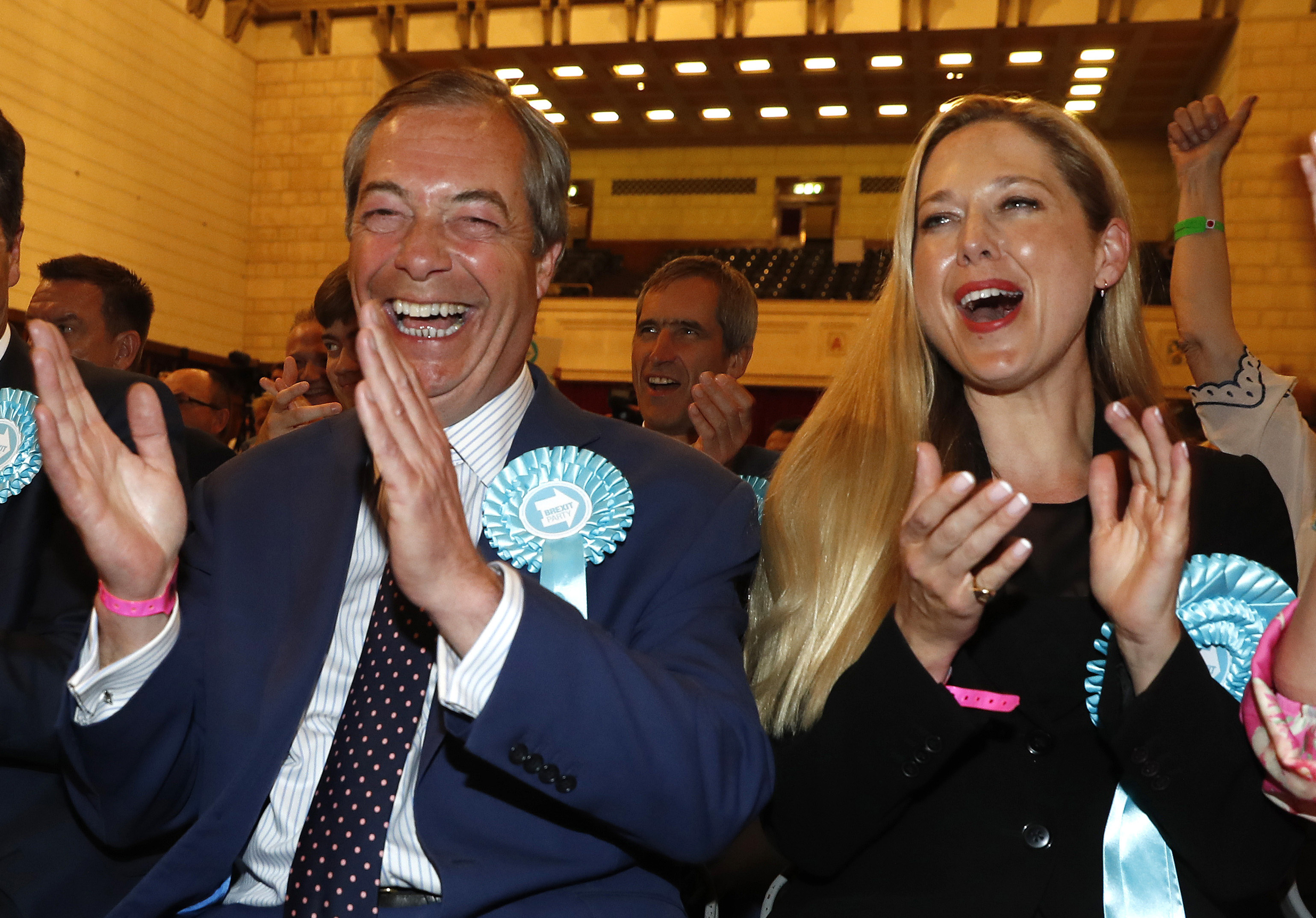 Farage claims pro-Brexit momentum after divisive UK vote