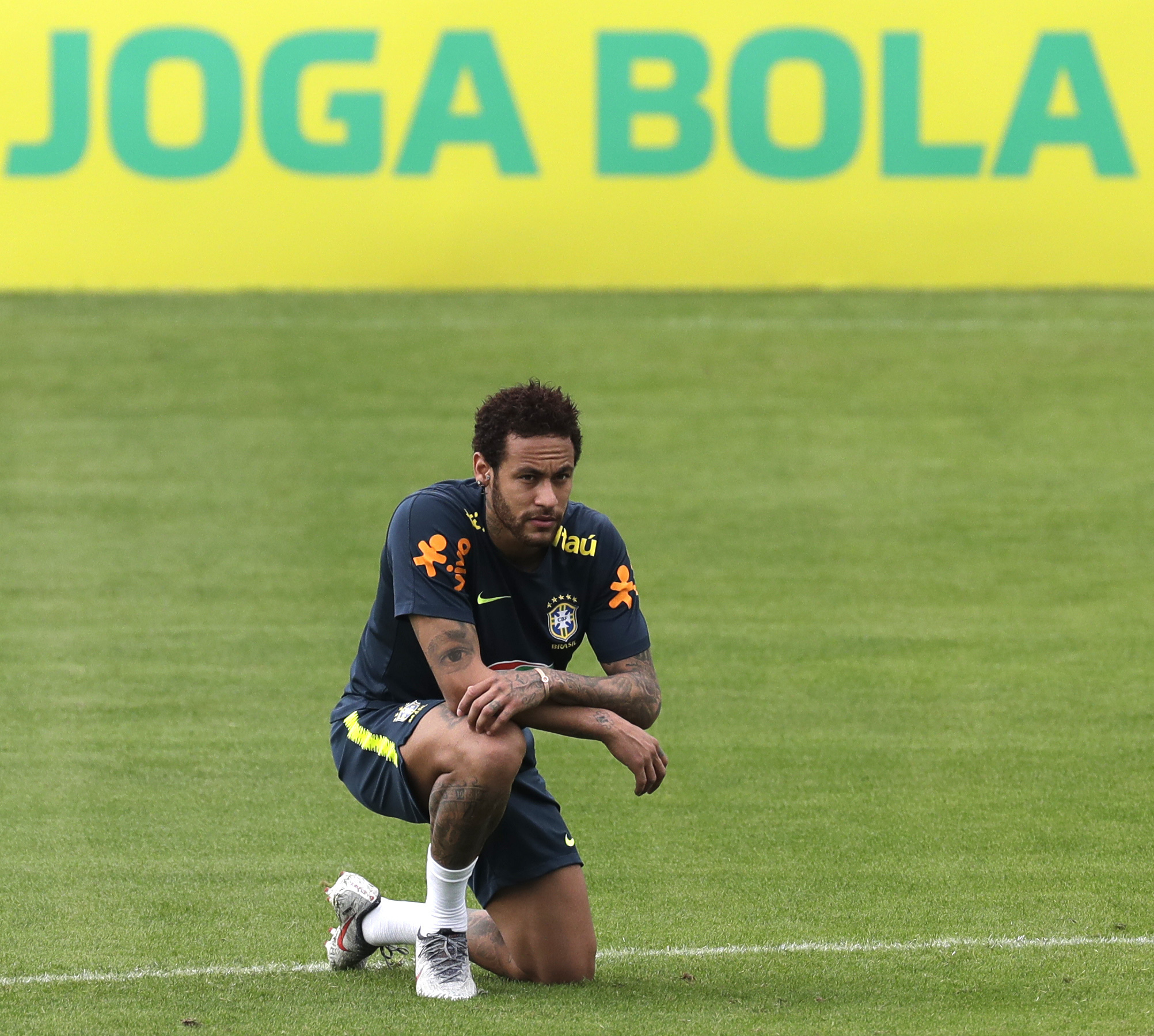 Neymar loses Brazil captaincy to Dani Alves for Copa America