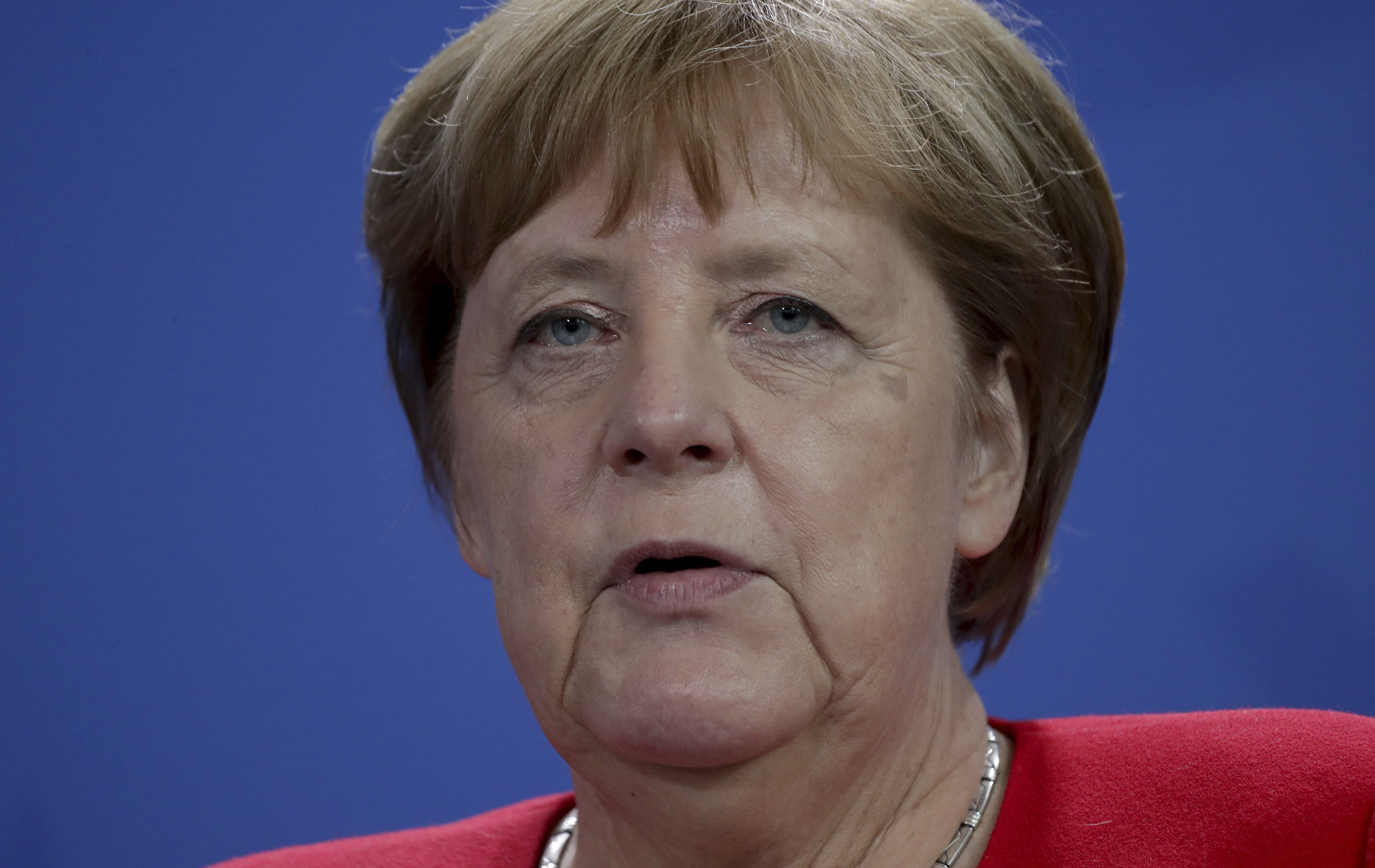 Merkel warns of populists' rise in Europe