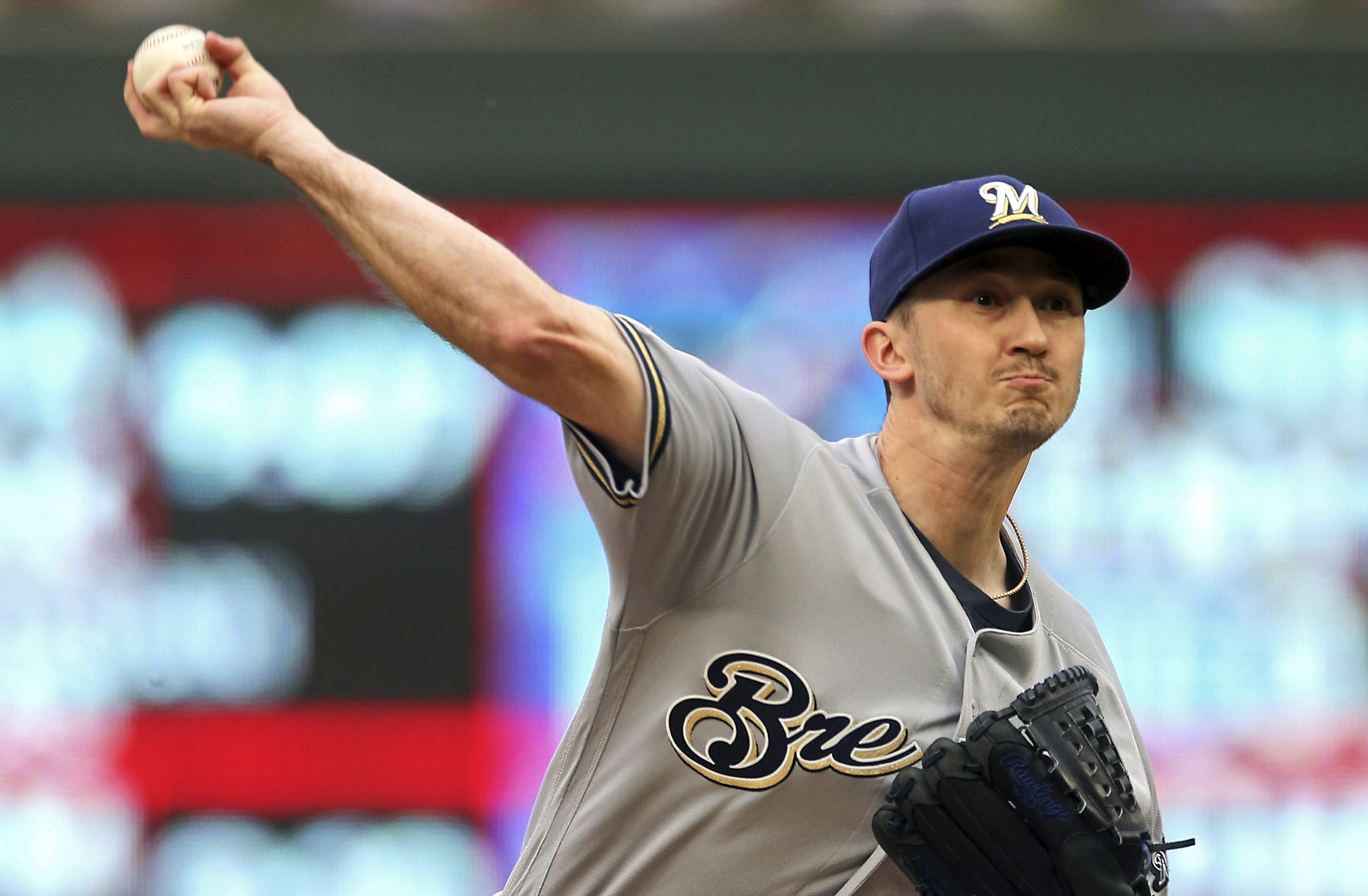 Smeltzer throws 6 shutout innings in debut, Twins top Brews