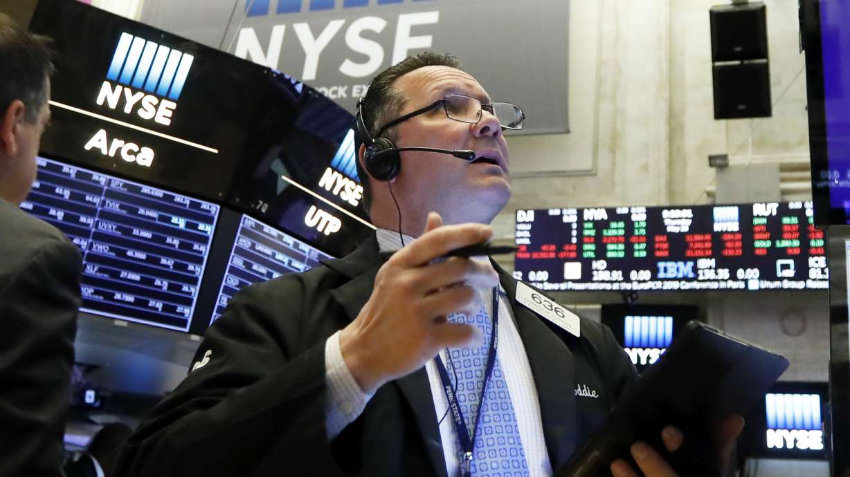 Asian stocks mostly fall on Wall Street slide, trade fears