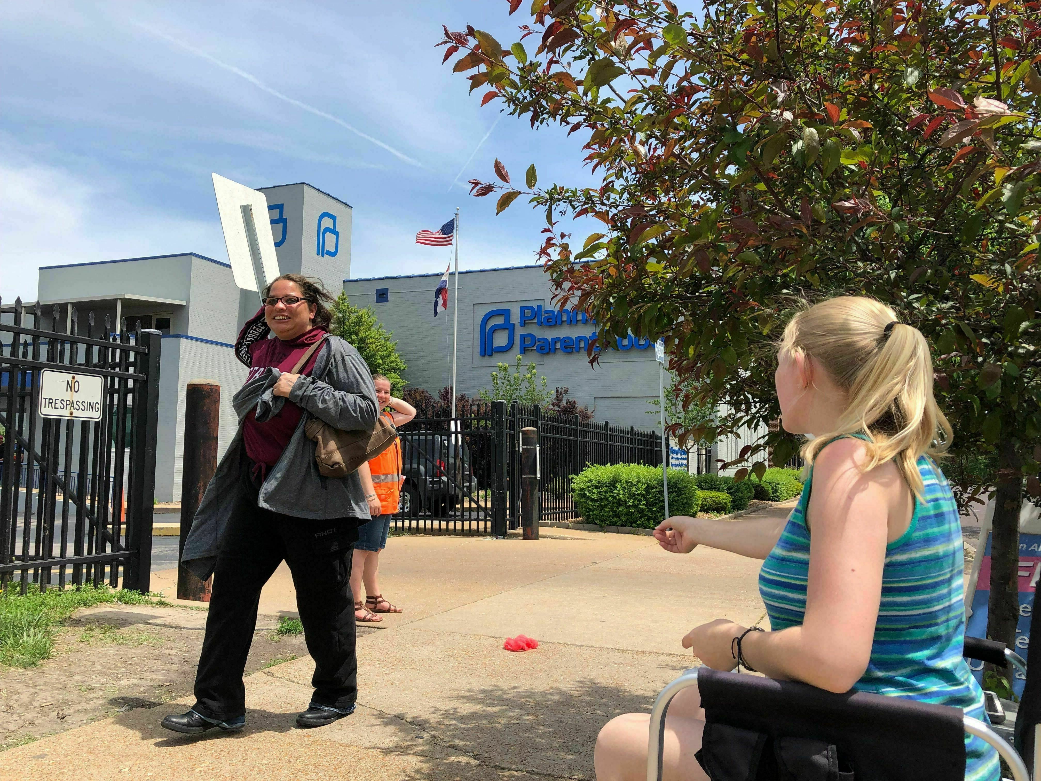 The Latest: Missouri agency raises abortion clinic concerns