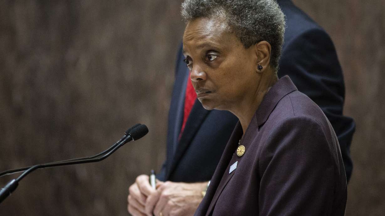 Chicago mayor gets first reforms through City Council