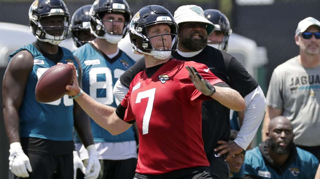 Wife of Jaguars QB Nick Foles announces miscarriage