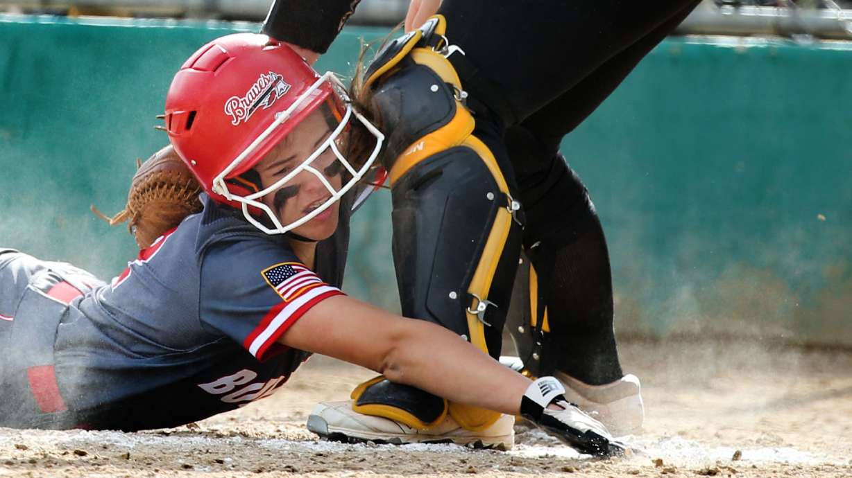 Bountiful's Alyssa Bowles plays for late friend as Braves beat Roy to reach state title game