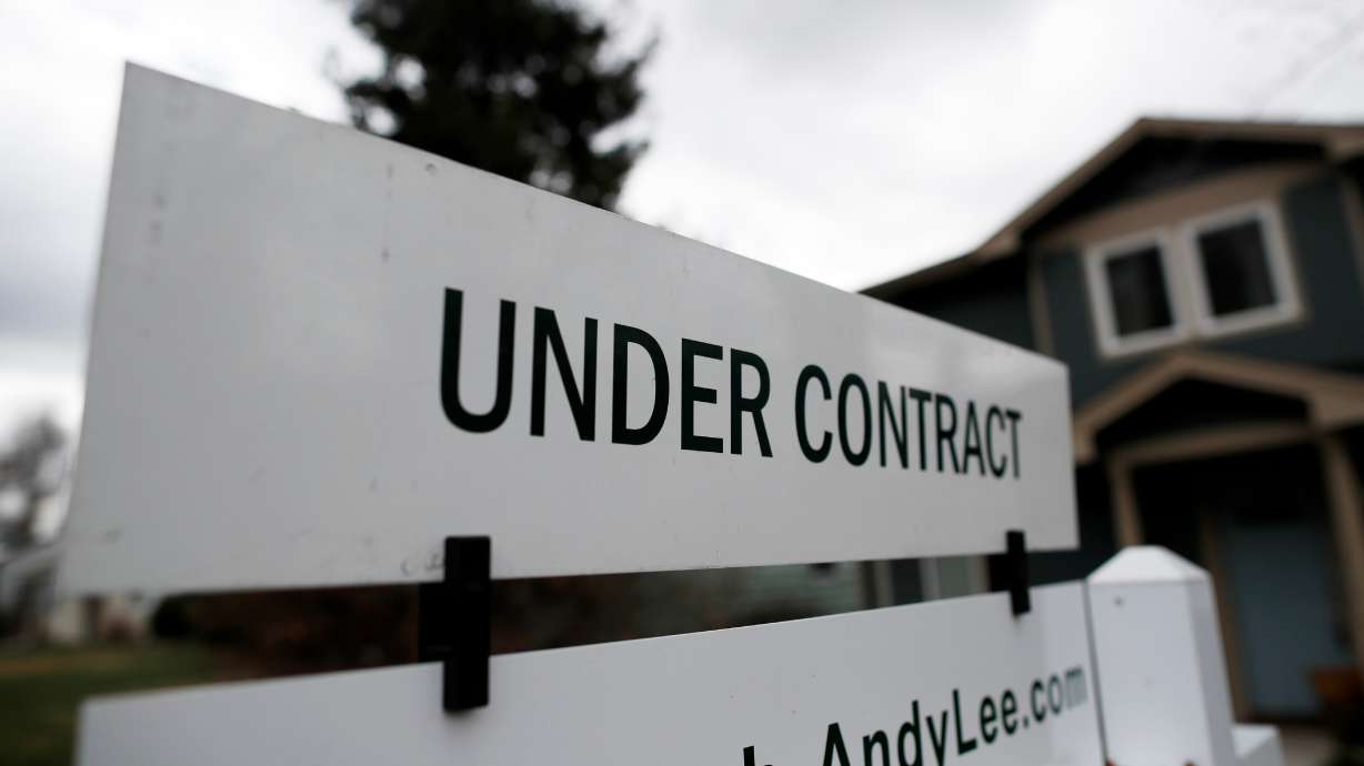 US pending home sales fell 1.5% in April