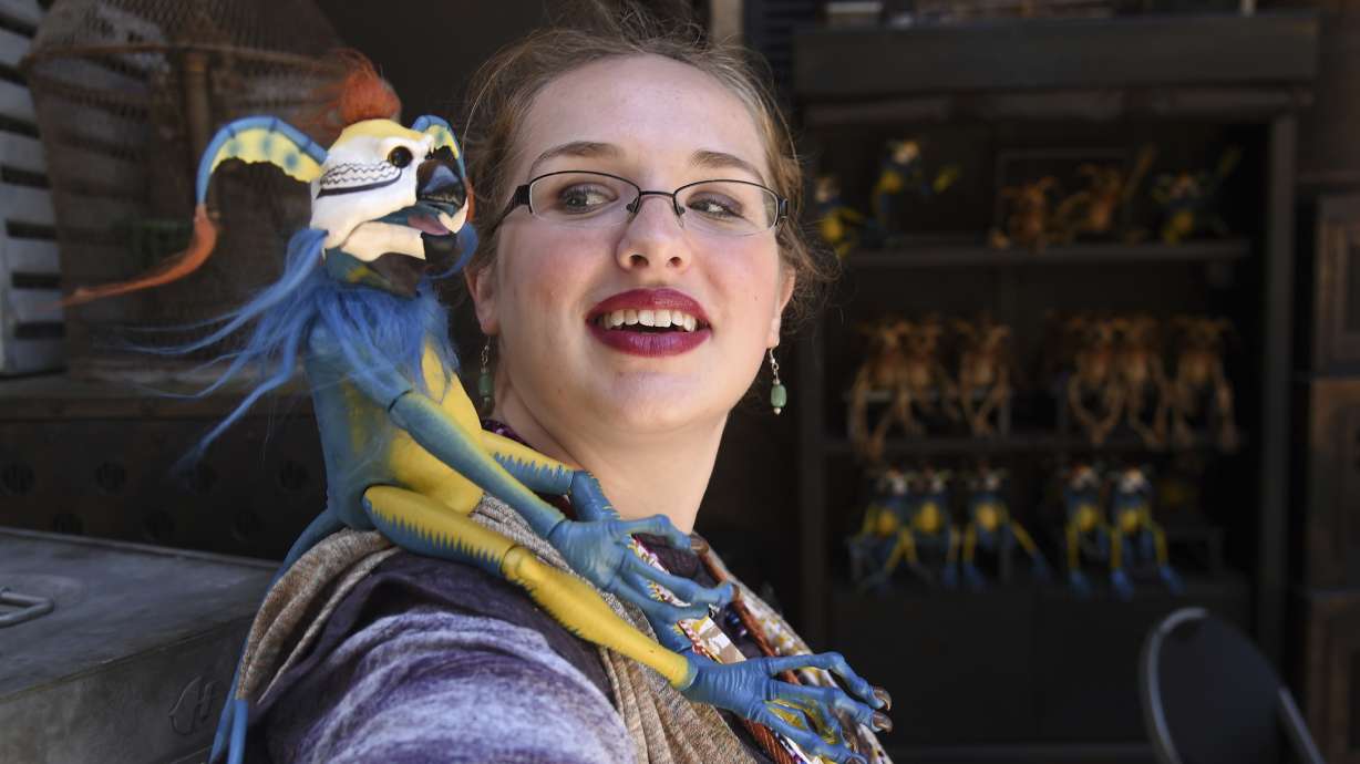 Aliens, droids and starships: Images from new Star Wars land