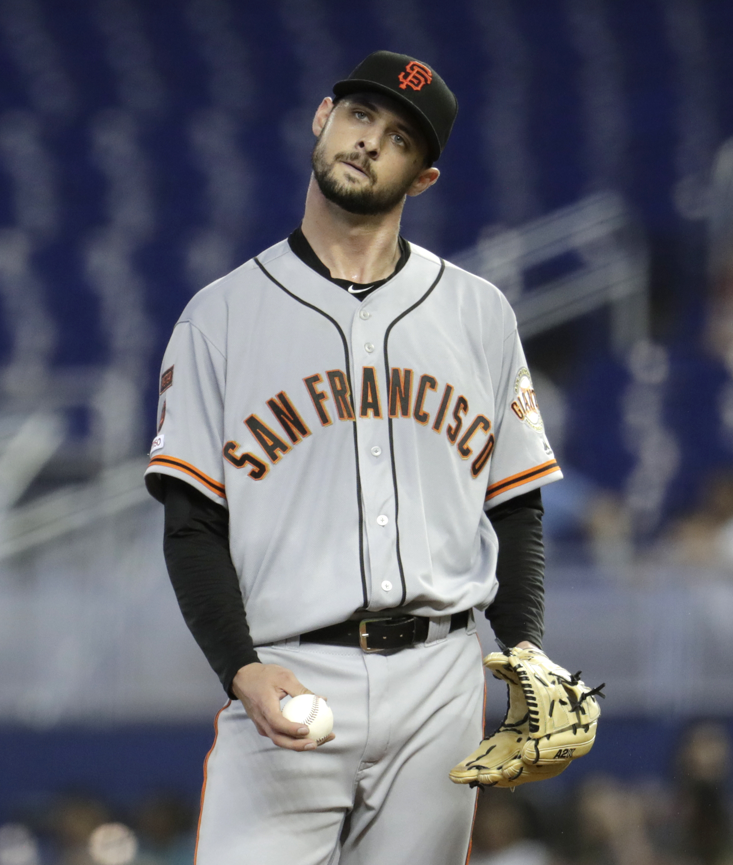 Giants snap 7-game skid by beating Marlins 3-1