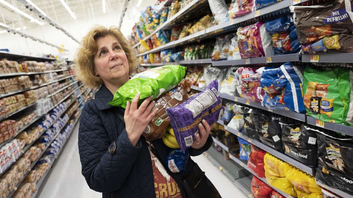 US consumer spending slows to 0.3% gain in April