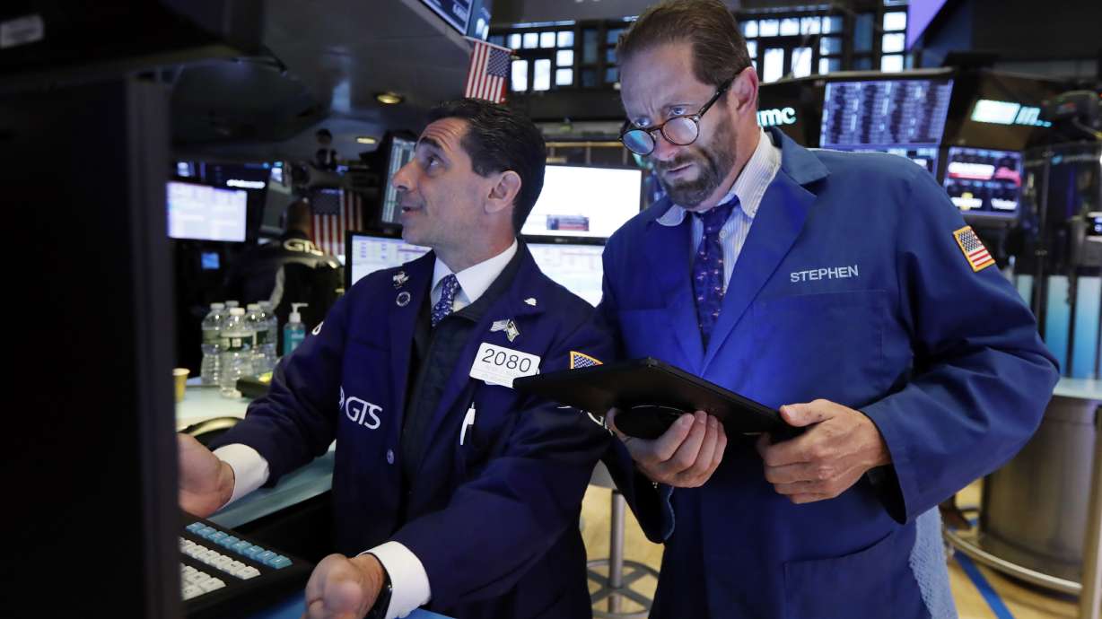 Stocks slump after US expands trade war to Mexico