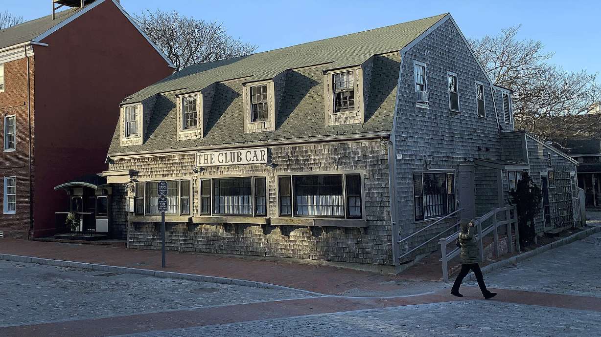 Spacey lawyer says accuser deleted 'exculpatory' messages