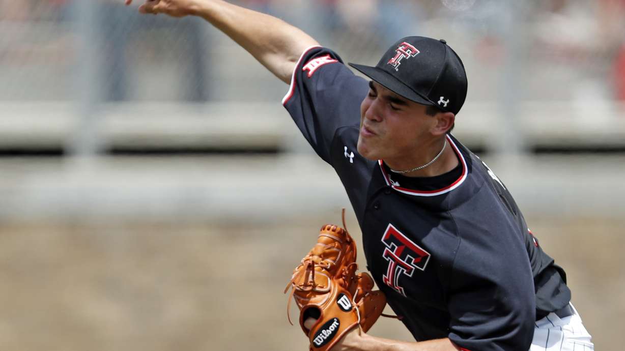Texas Tech tops Army 11-2 to open 4th straight home regional